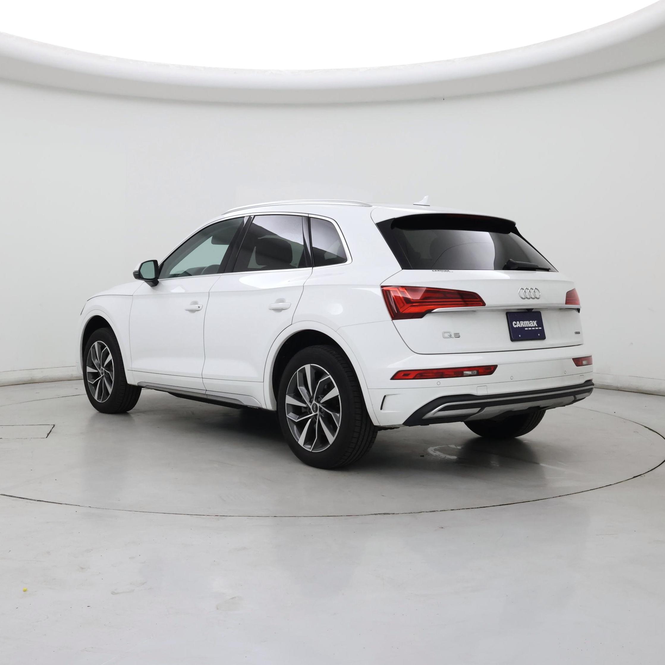 Thumbnail: 2021 Audi Q5 - 2