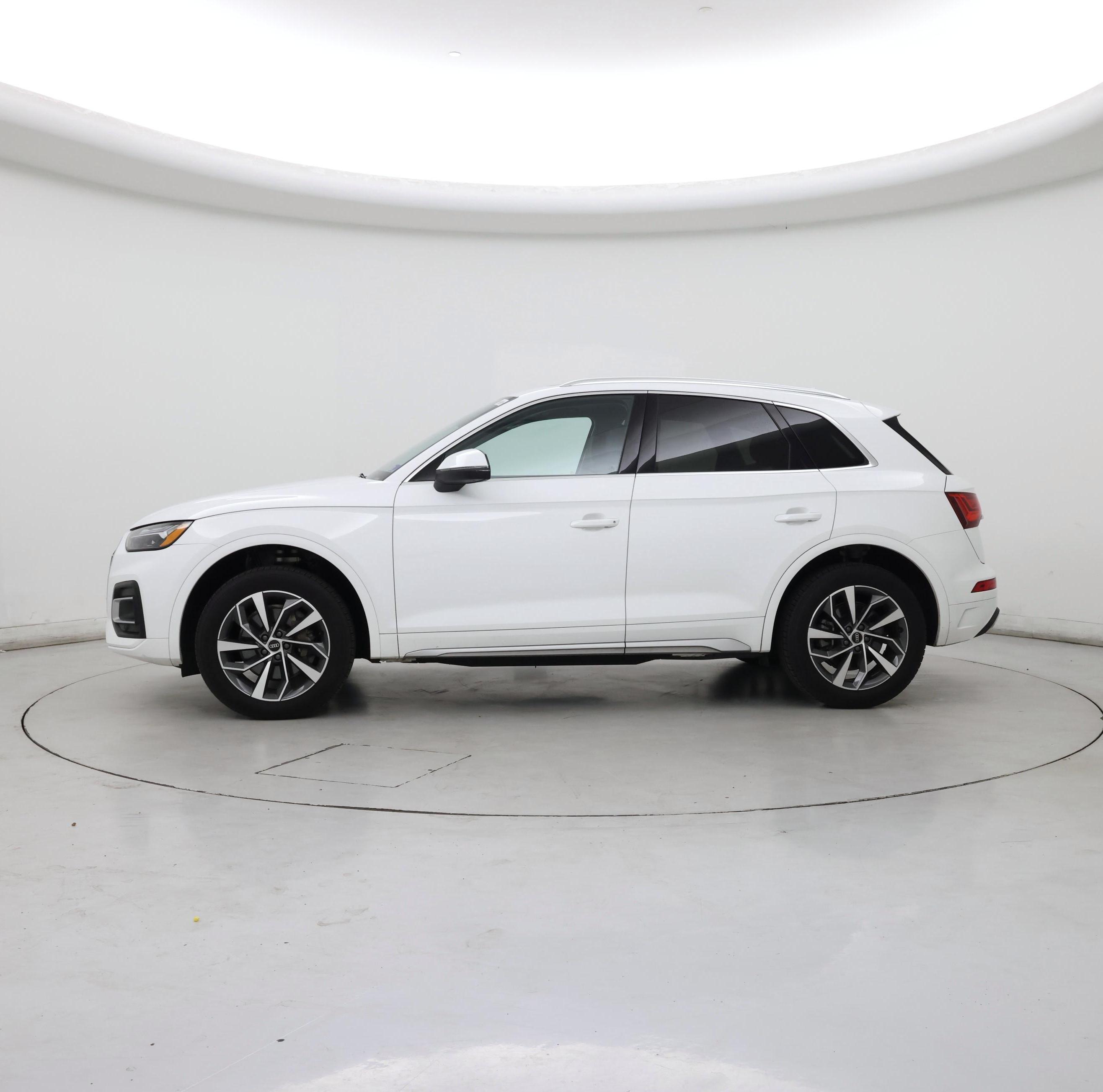 Thumbnail: 2021 Audi Q5 - 3