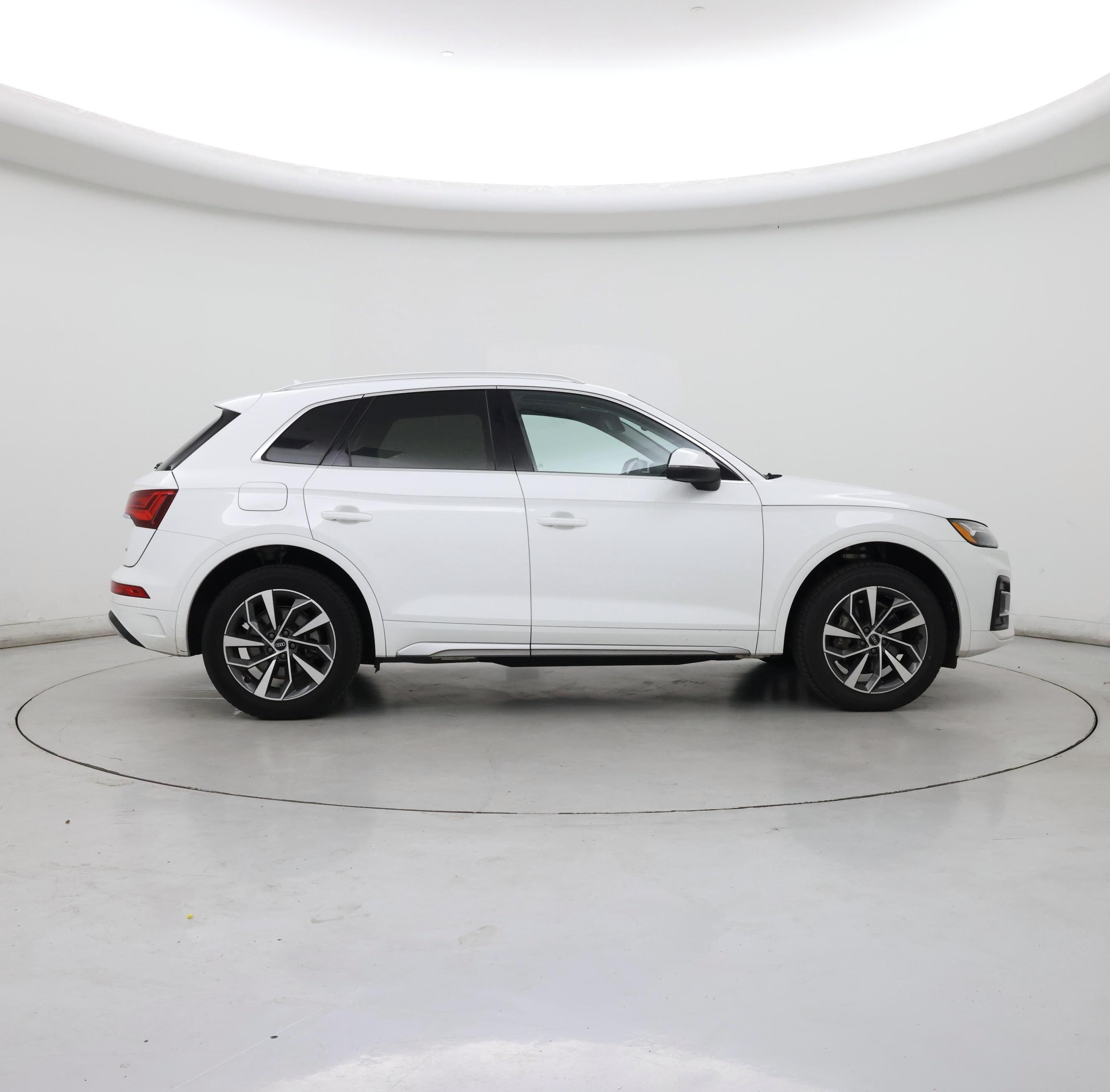 Thumbnail: 2021 Audi Q5 - 7