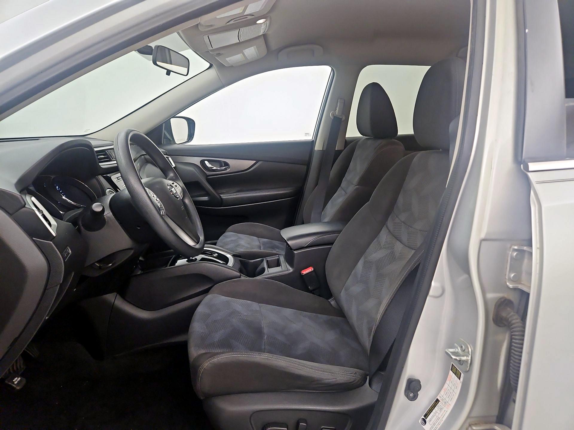 Thumbnail: 2016 Nissan Rogue - 11