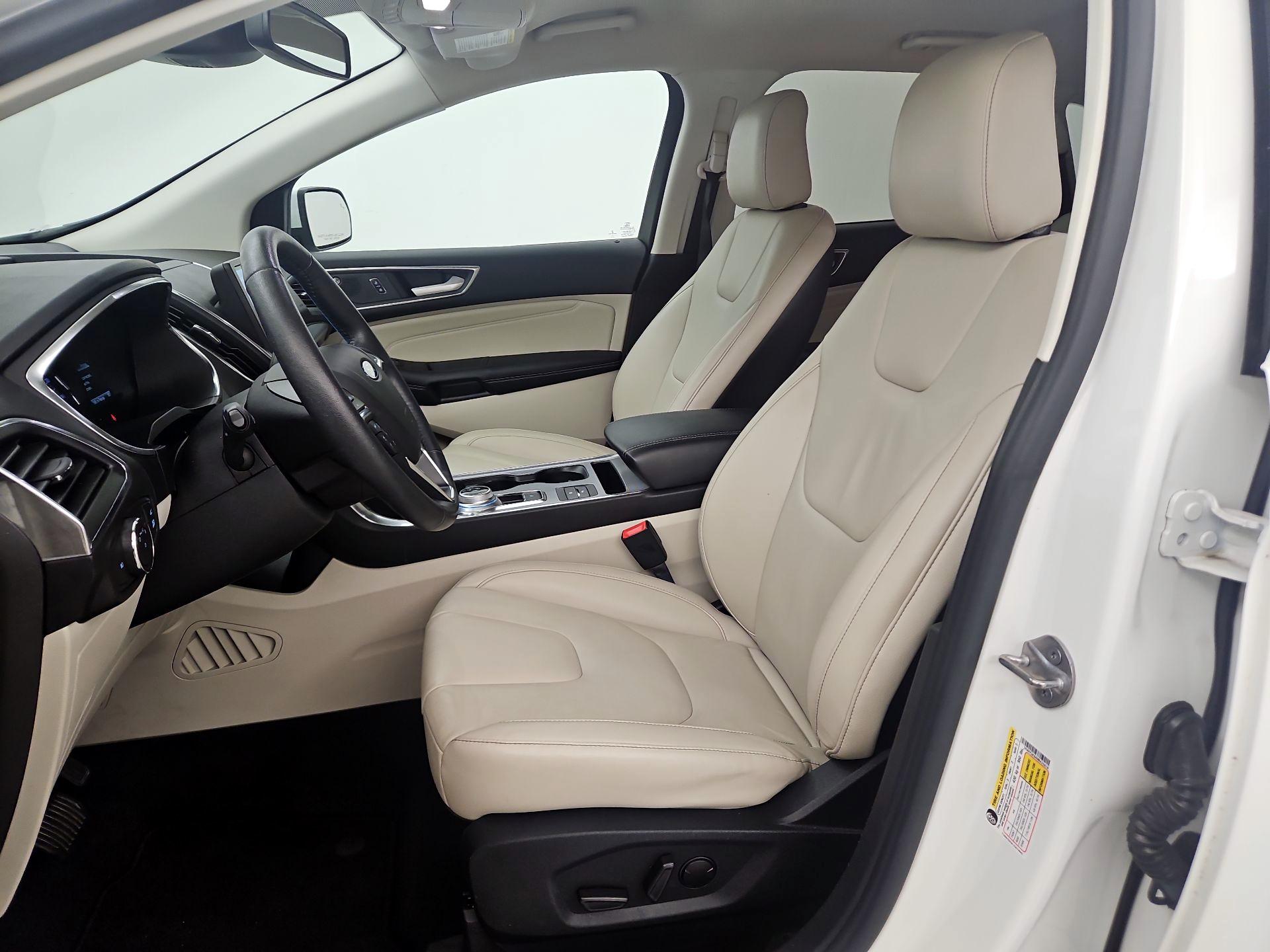 Thumbnail: 2021 Ford Edge - 11
