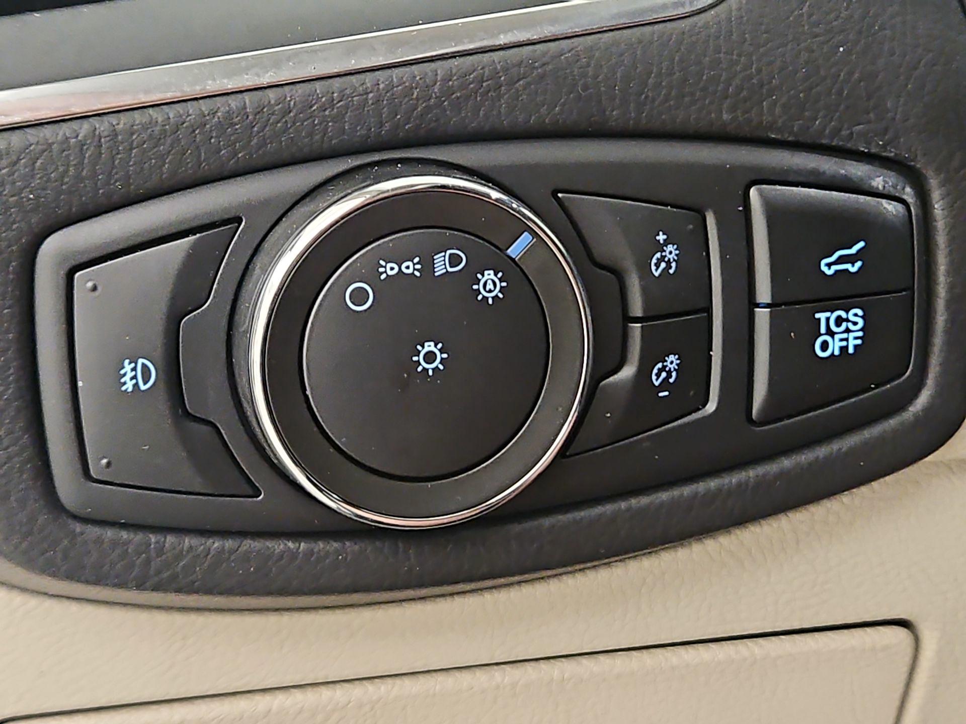 Thumbnail: 2021 Ford Edge - 13