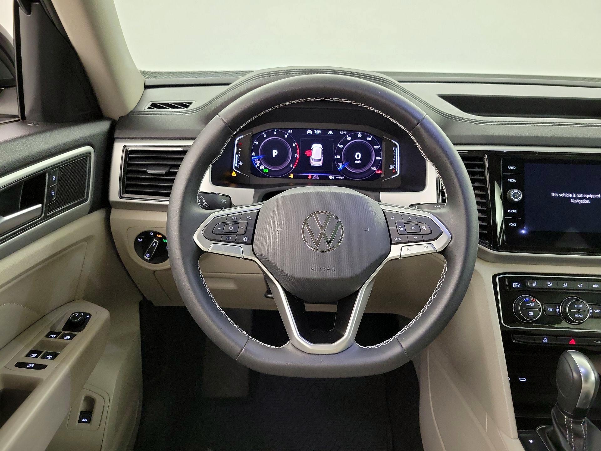 Thumbnail: 2023 Volkswagen Atlas - 10