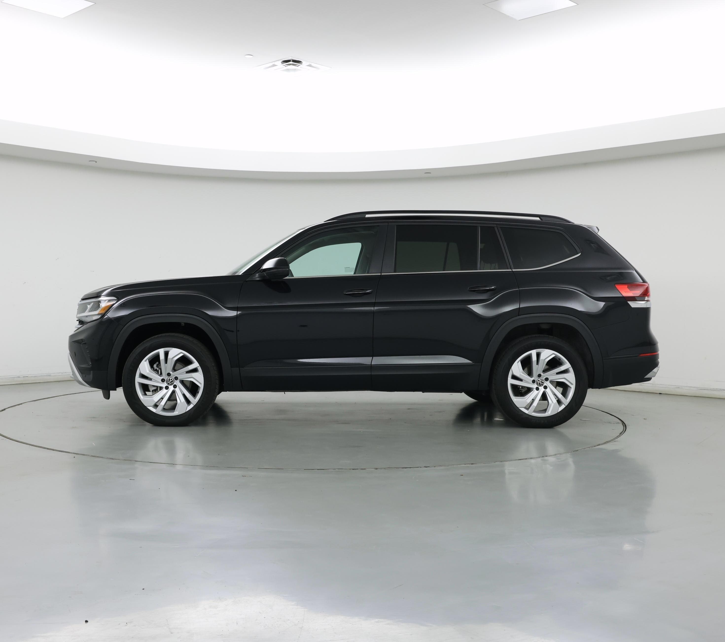 Thumbnail: 2023 Volkswagen Atlas - 3
