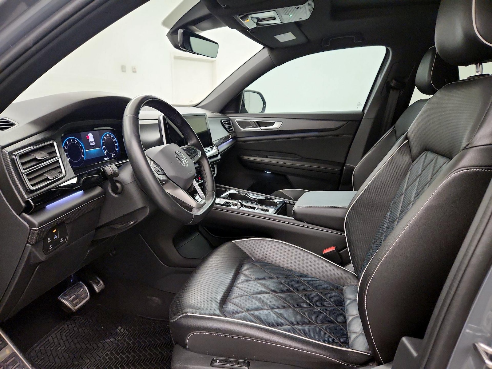 2024 Volkswagen Atlas Cross Sport SEL Premium R-LINE - Photo 12
