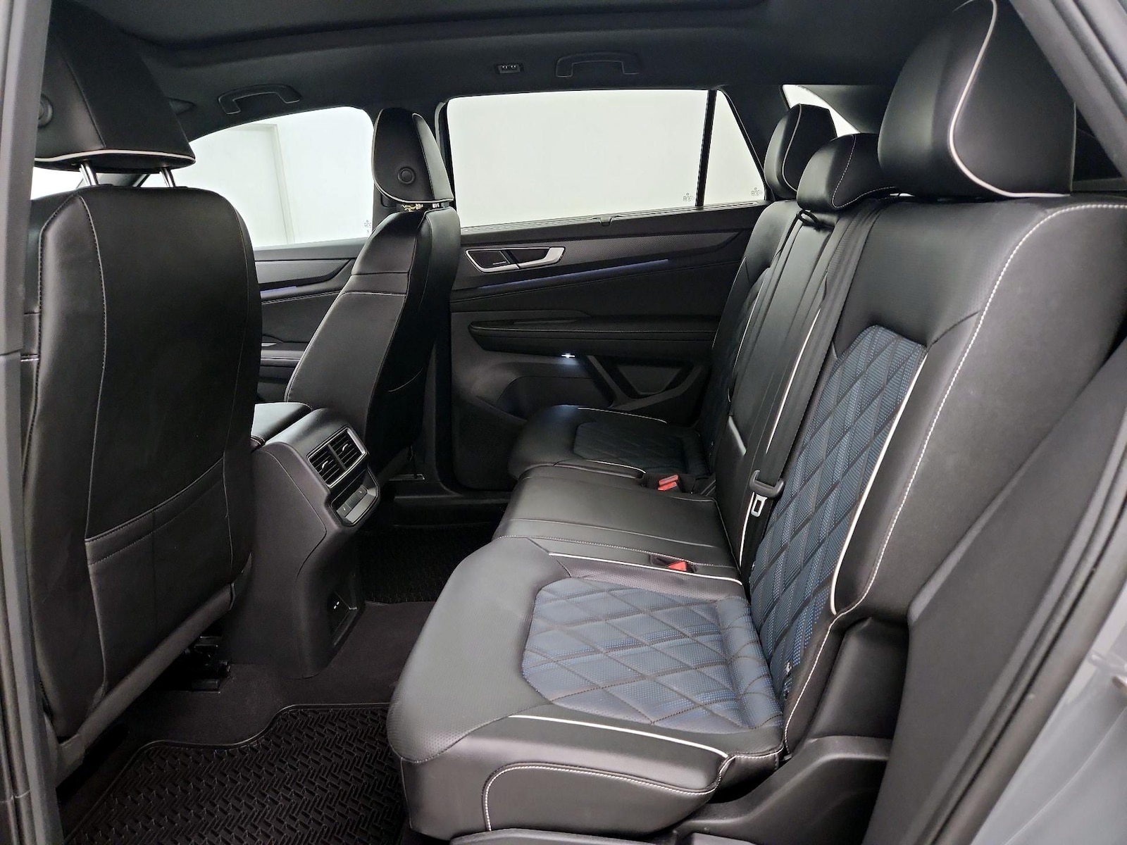 2024 Volkswagen Atlas Cross Sport SEL Premium R-LINE - Photo 20