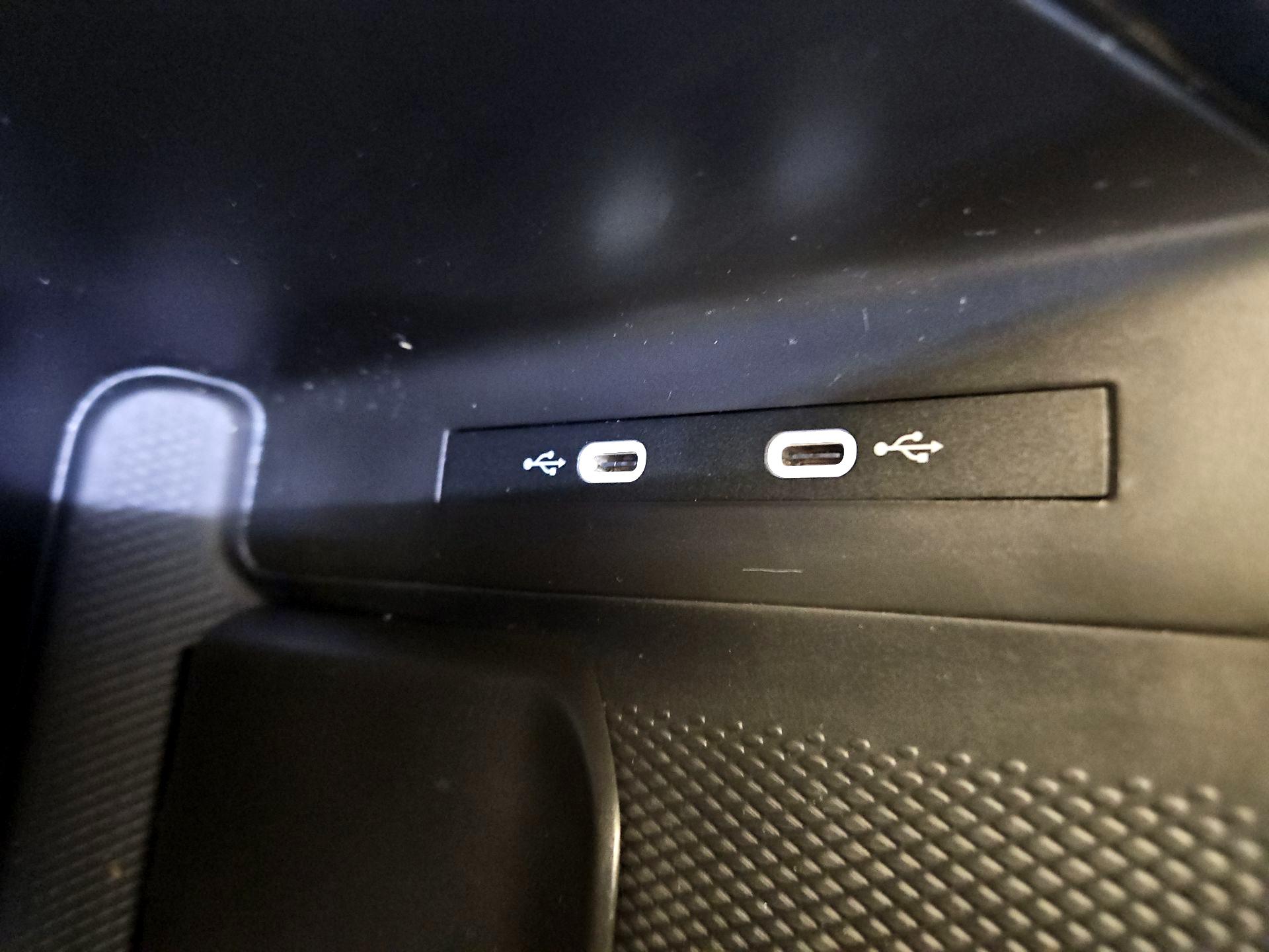 Thumbnail: 2023 Volkswagen ID.4 - 19