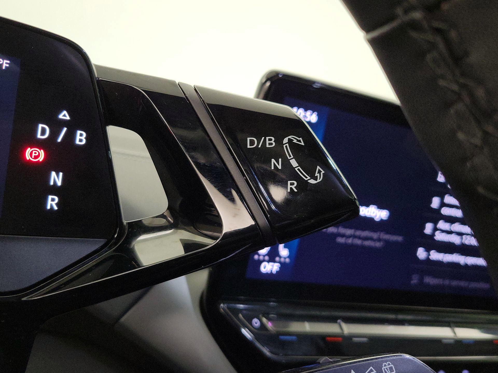 Thumbnail: 2023 Volkswagen ID.4 - 18
