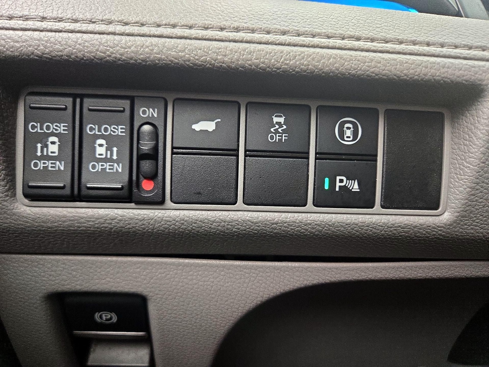 2024 Honda Odyssey Touring - Photo 14