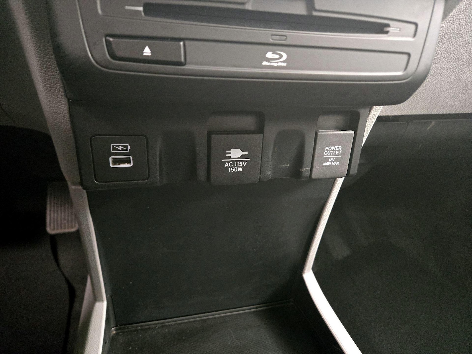 2024 Honda Odyssey Touring - Photo 20