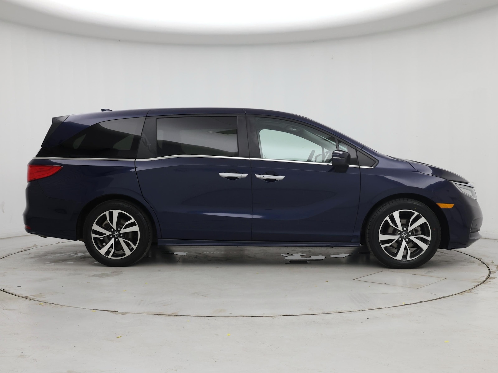 2024 Honda Odyssey Touring - Photo 8