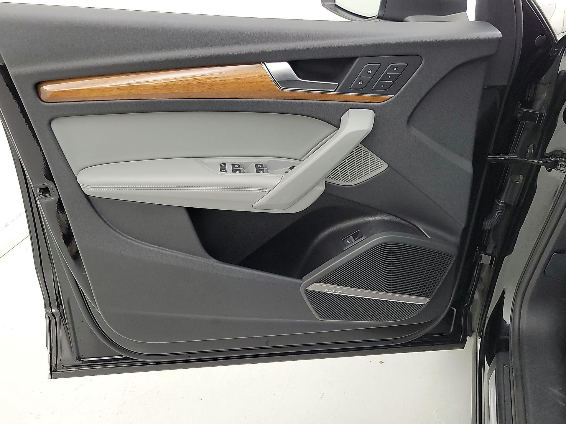 Thumbnail: 2023 Audi Q5 - 12