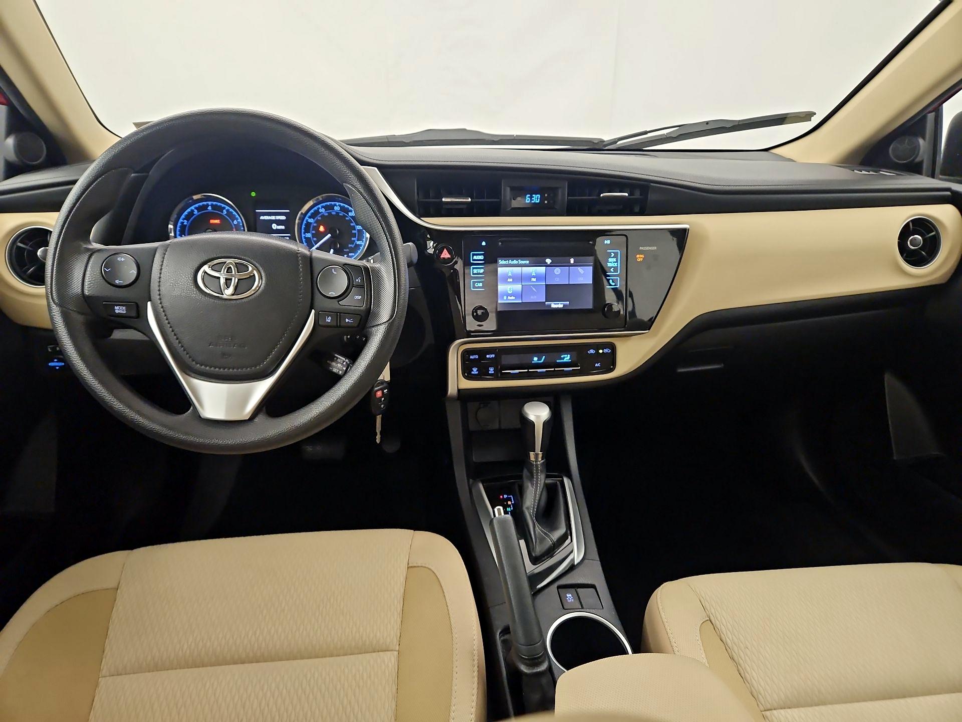 Thumbnail: 2017 Toyota Corolla - 9