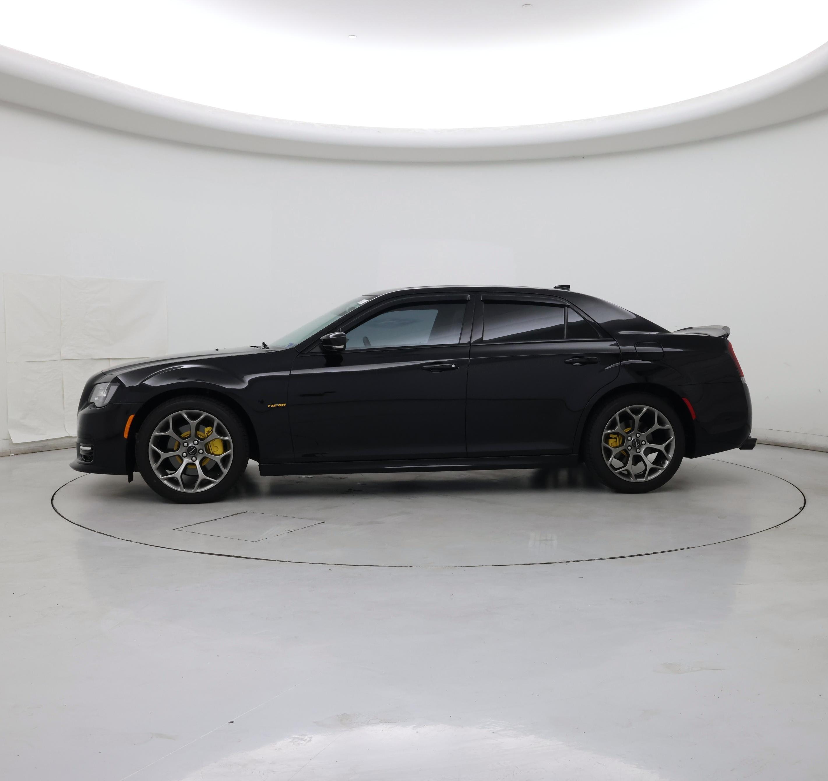 Thumbnail: 2018 Chrysler 300 - 3