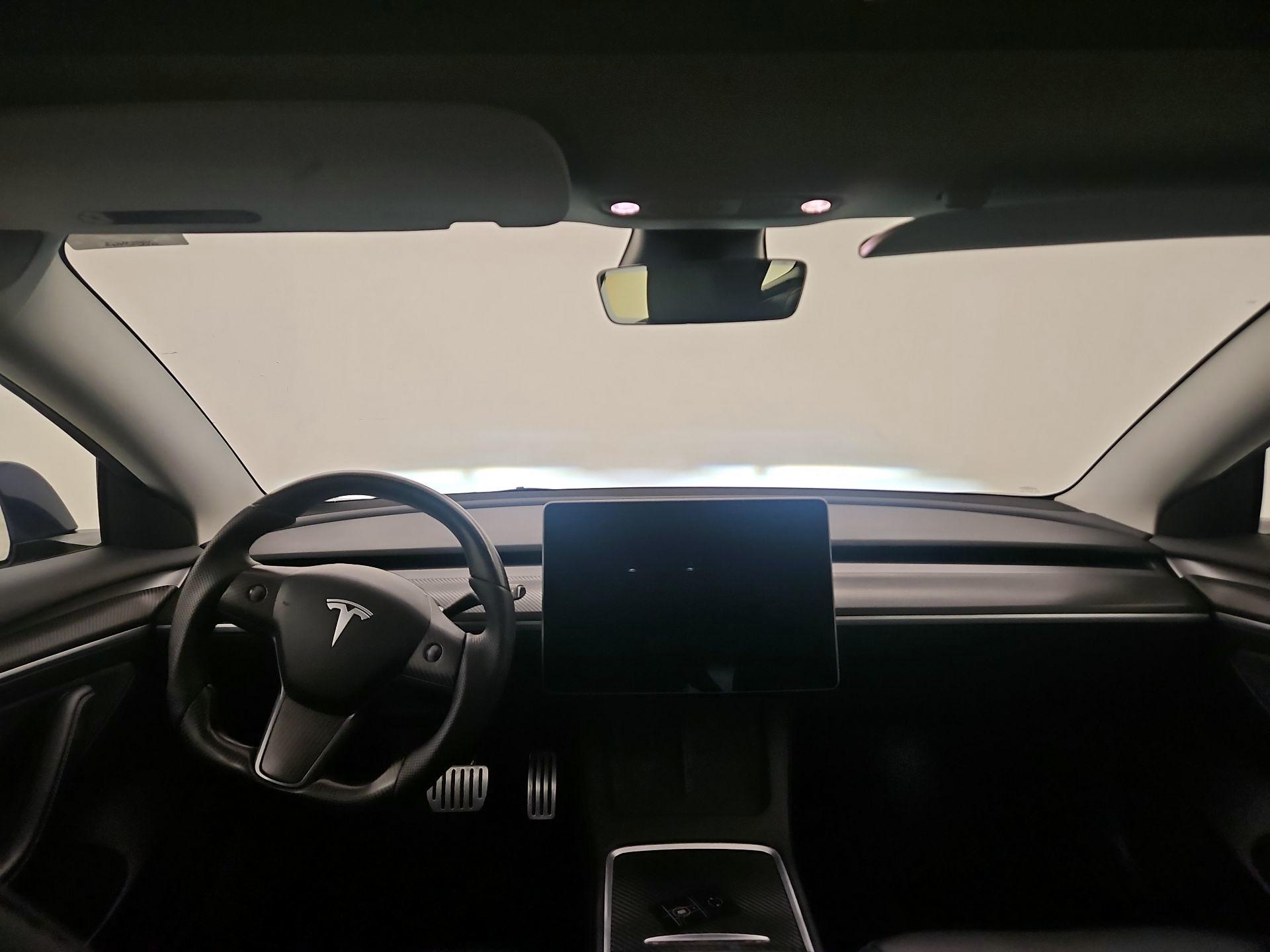 Thumbnail: 2023 Tesla Model 3 - 9