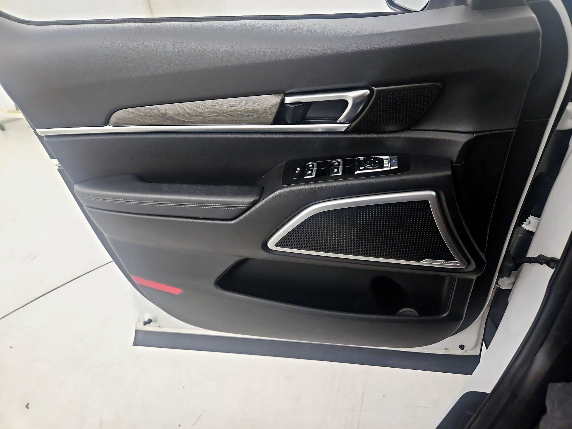 Thumbnail: 2020 Kia Telluride - 12