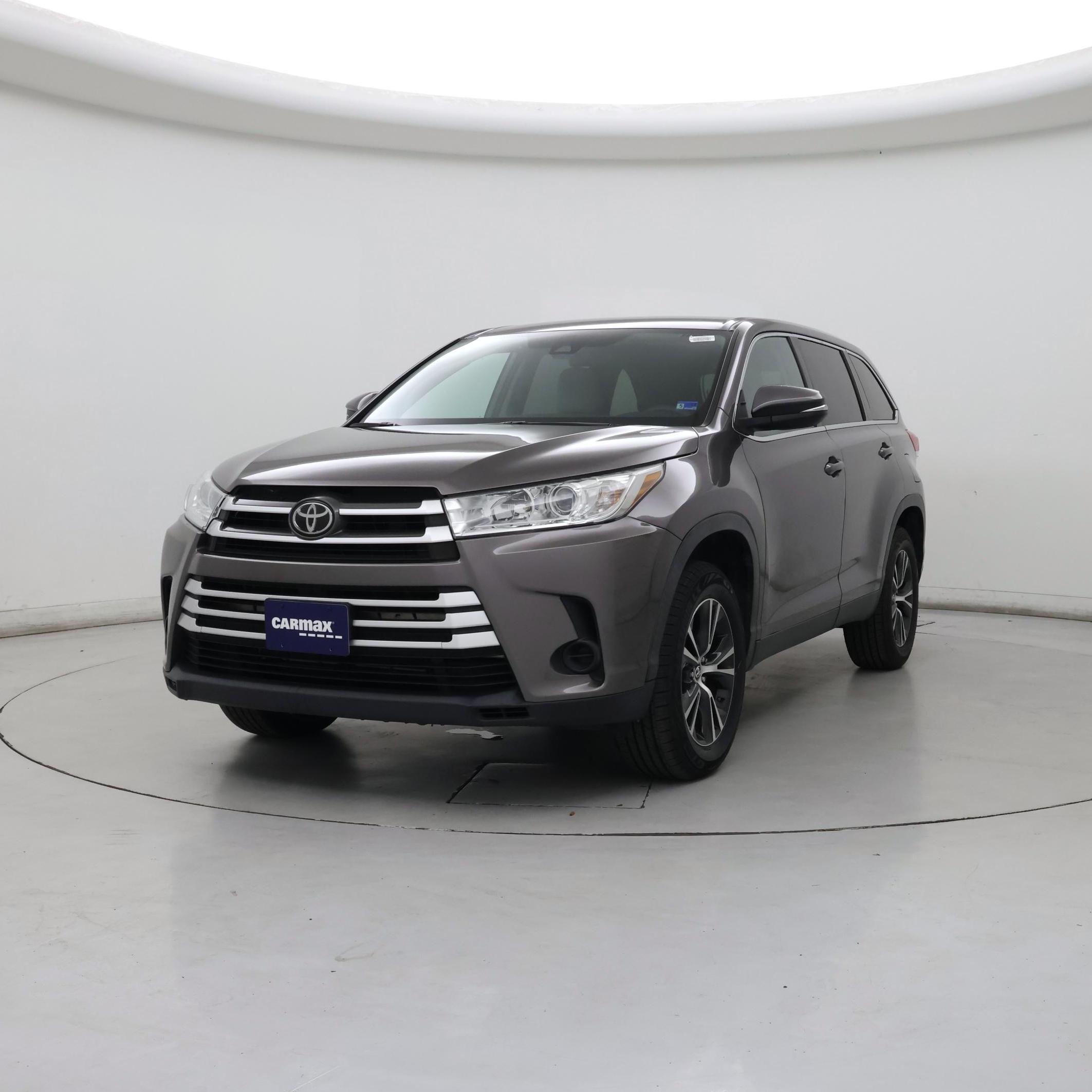 Thumbnail: 2019 Toyota Highlander - 4