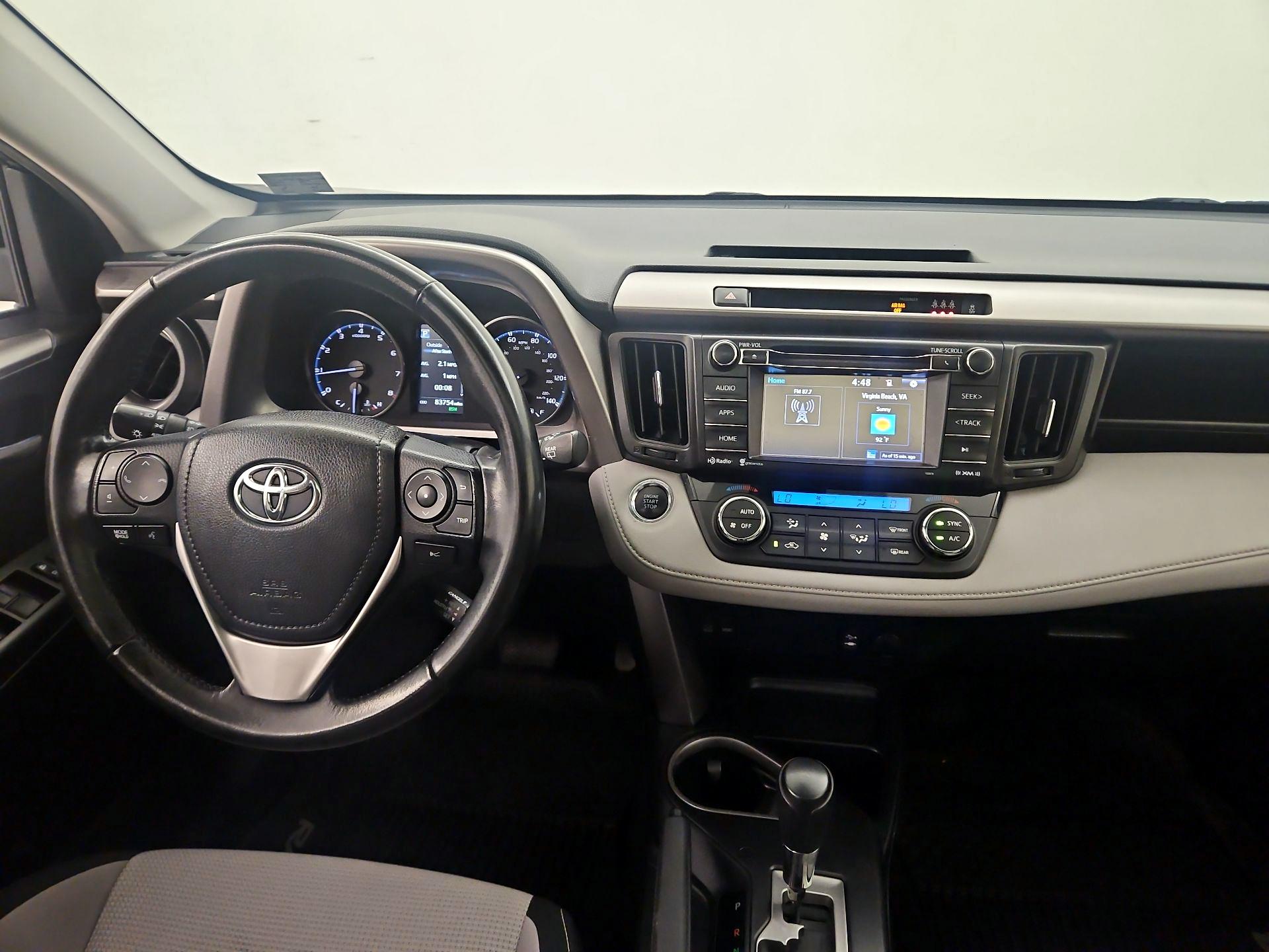 Thumbnail: 2018 Toyota RAV4 - 10