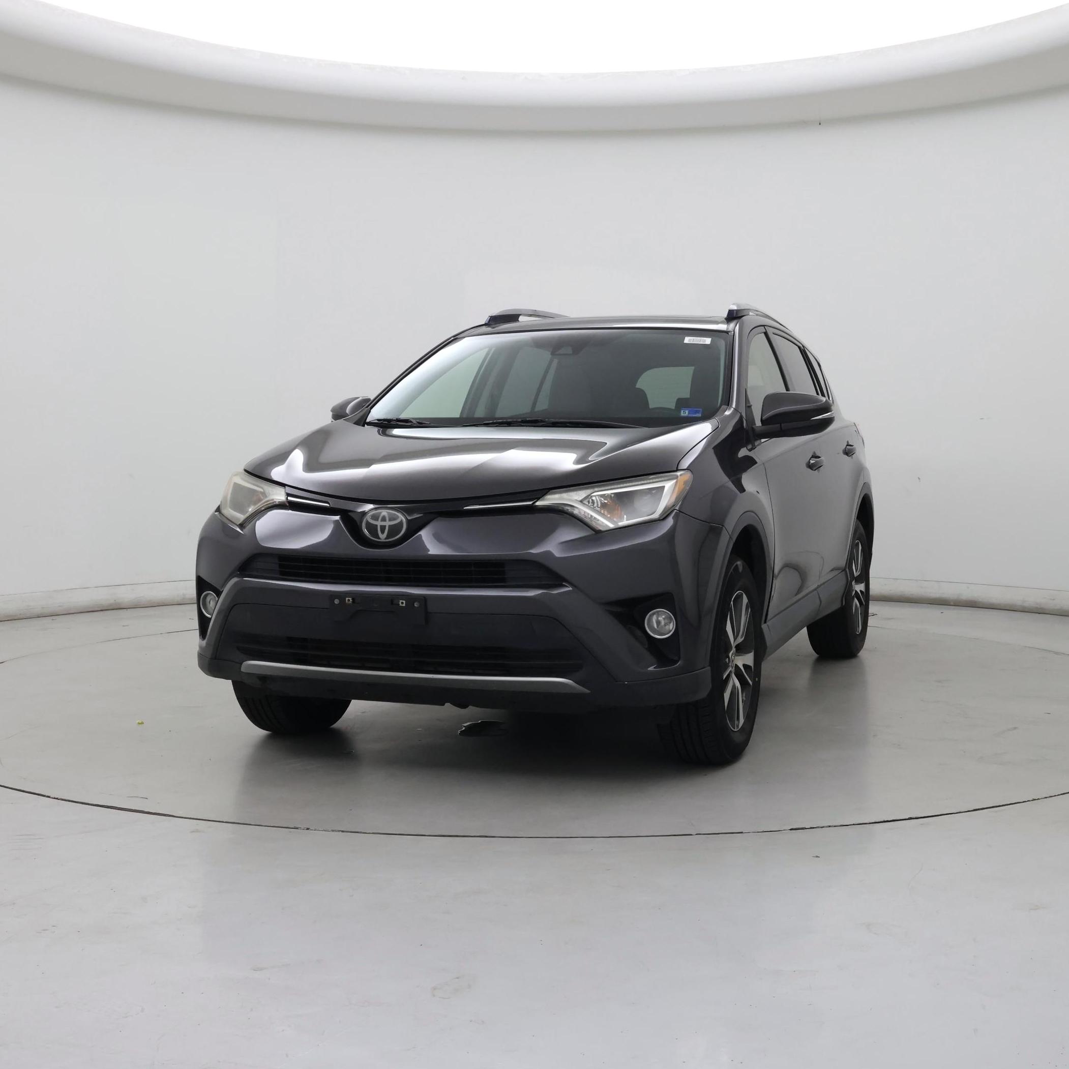 Thumbnail: 2018 Toyota RAV4 - 4