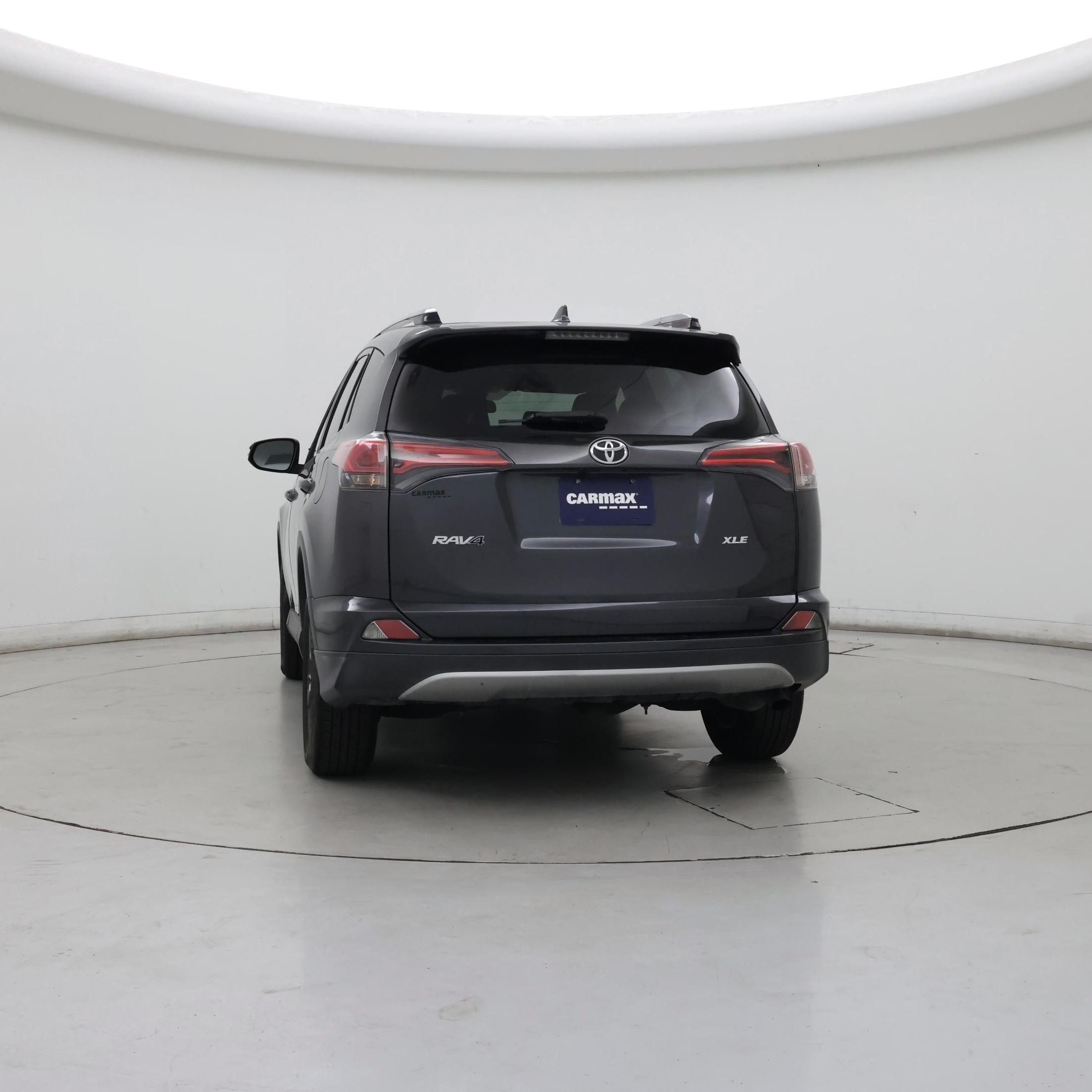 Thumbnail: 2018 Toyota RAV4 - 6