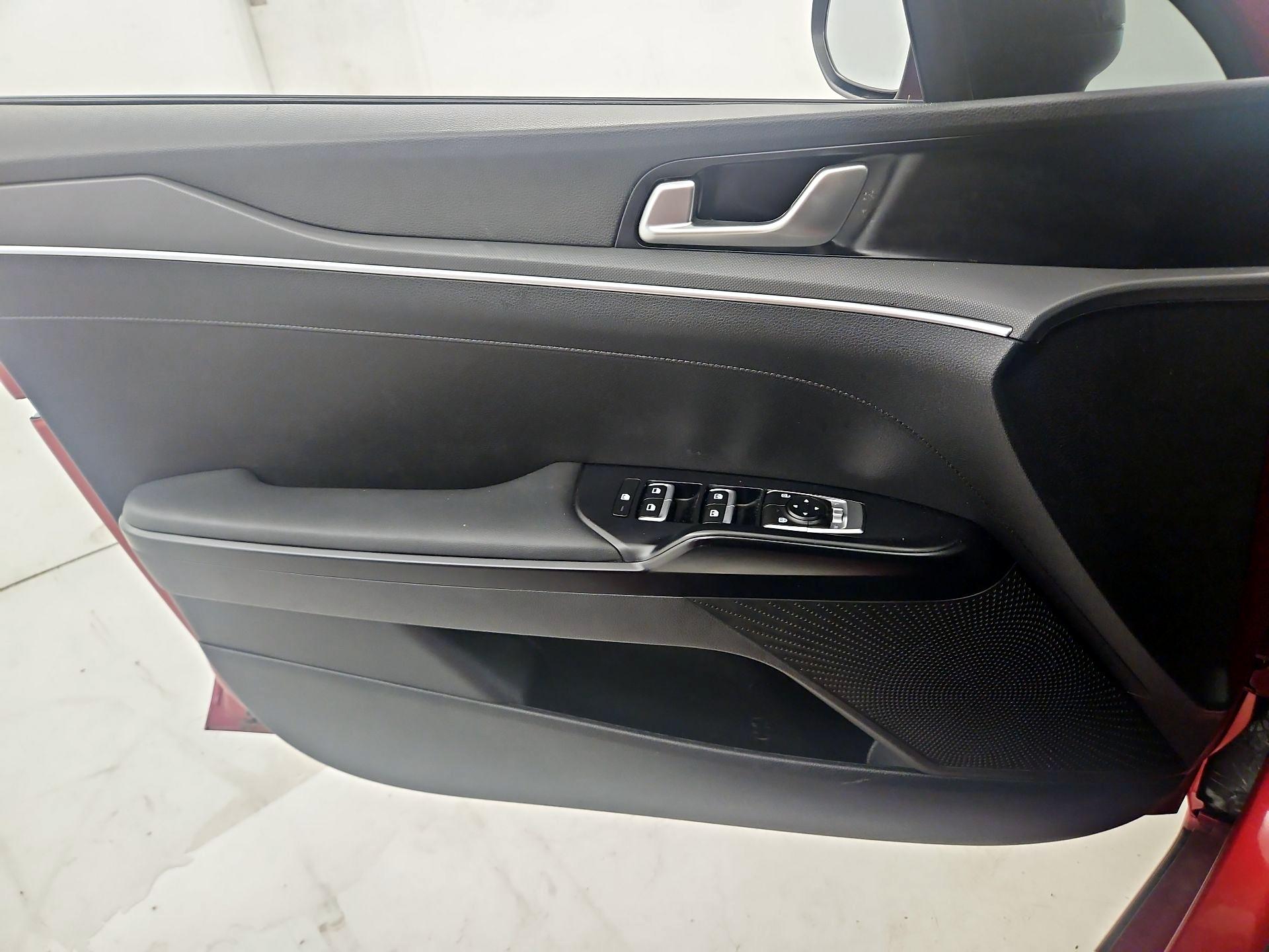 Thumbnail: 2022 Kia K5 - 12