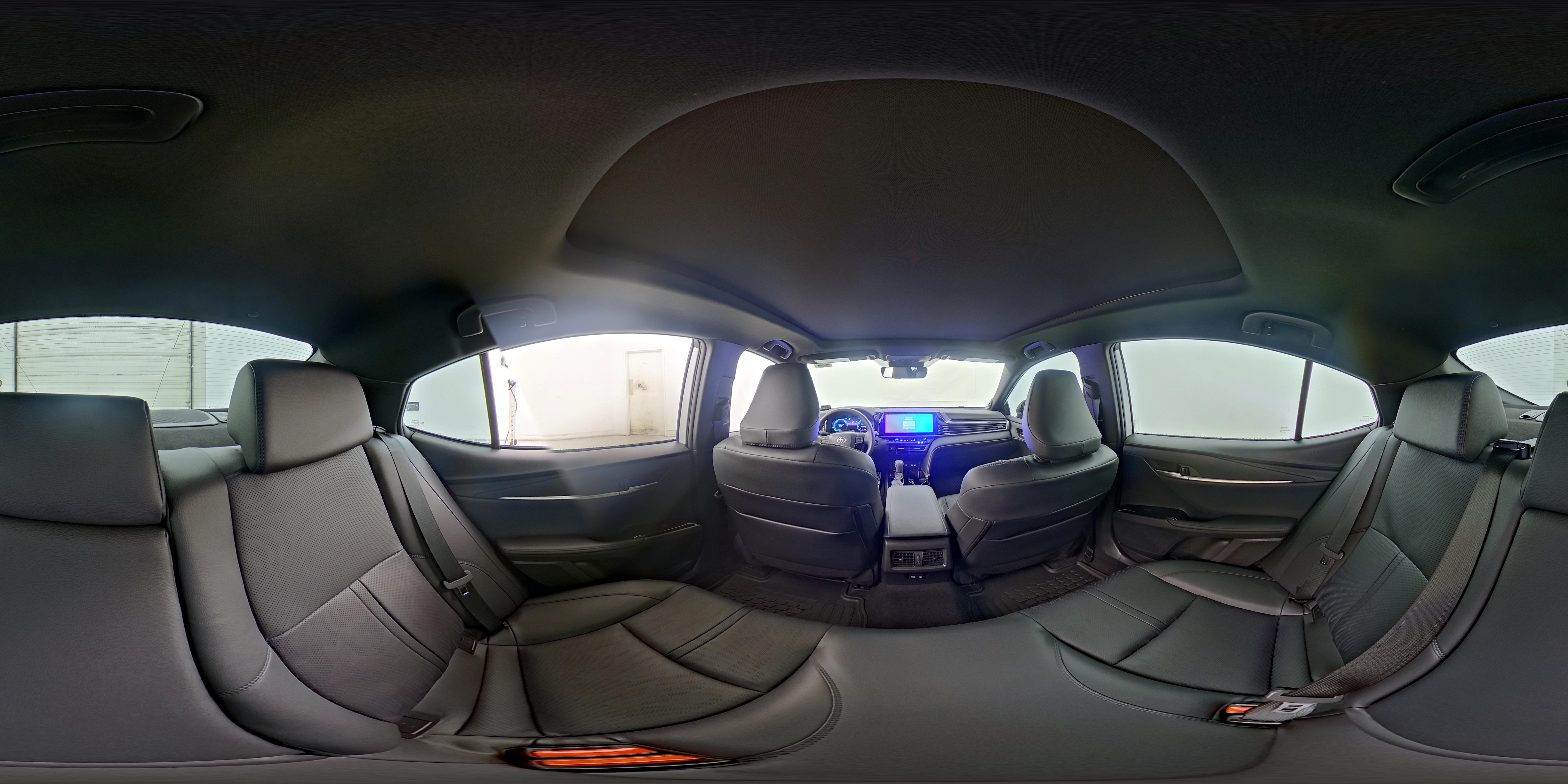 2025 Toyota Camry XSE - Photo 26