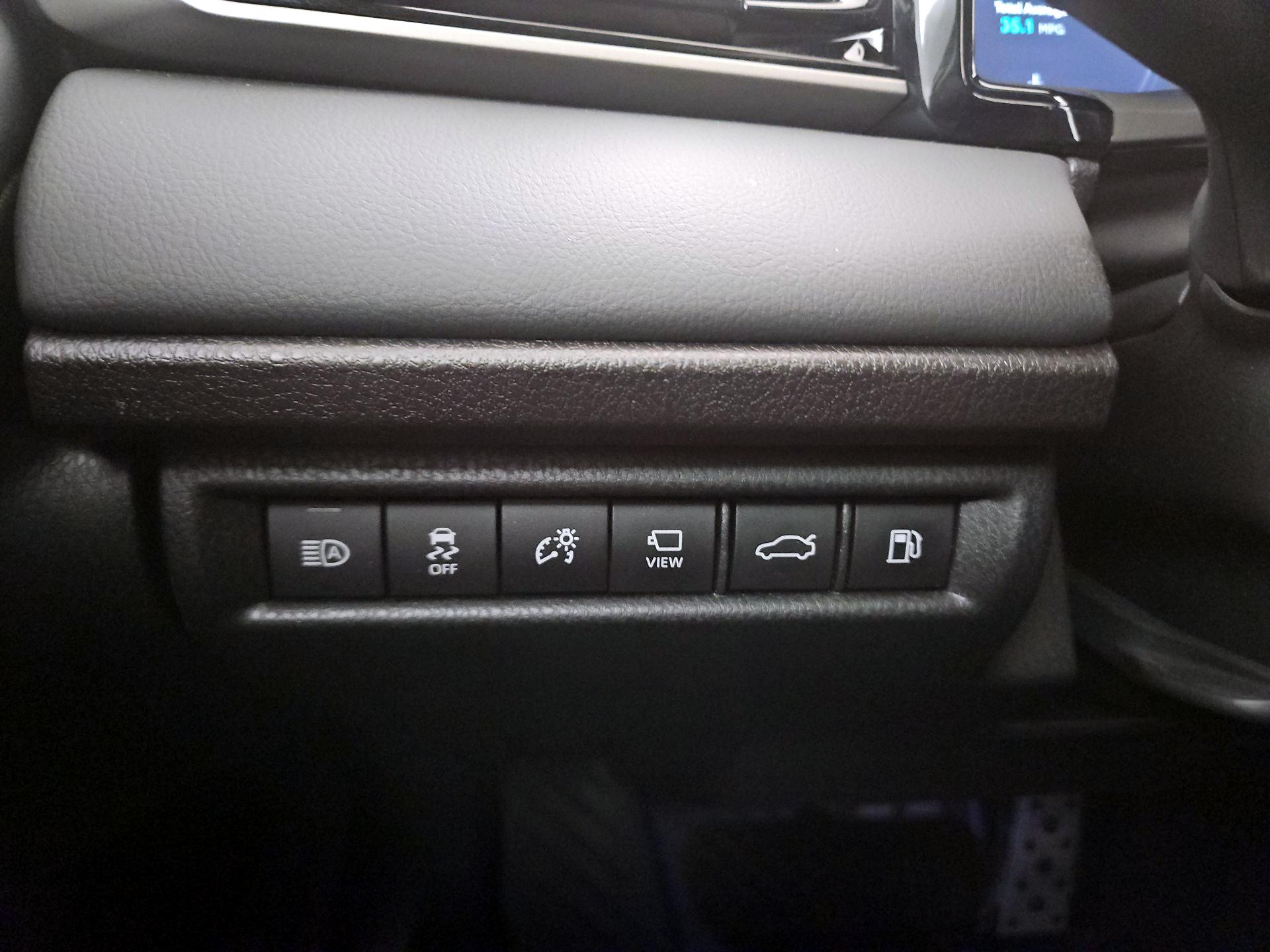 Thumbnail: 2025 Toyota Camry - 13