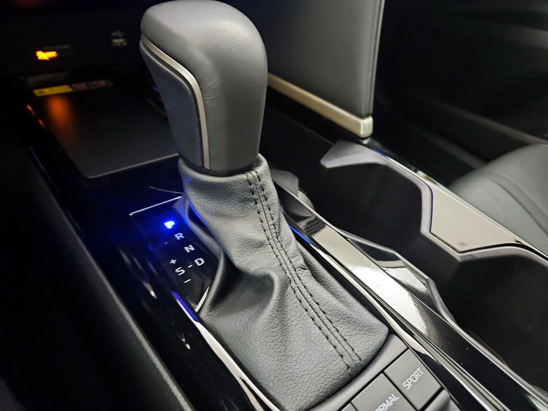 Thumbnail: 2025 Toyota Camry - 17