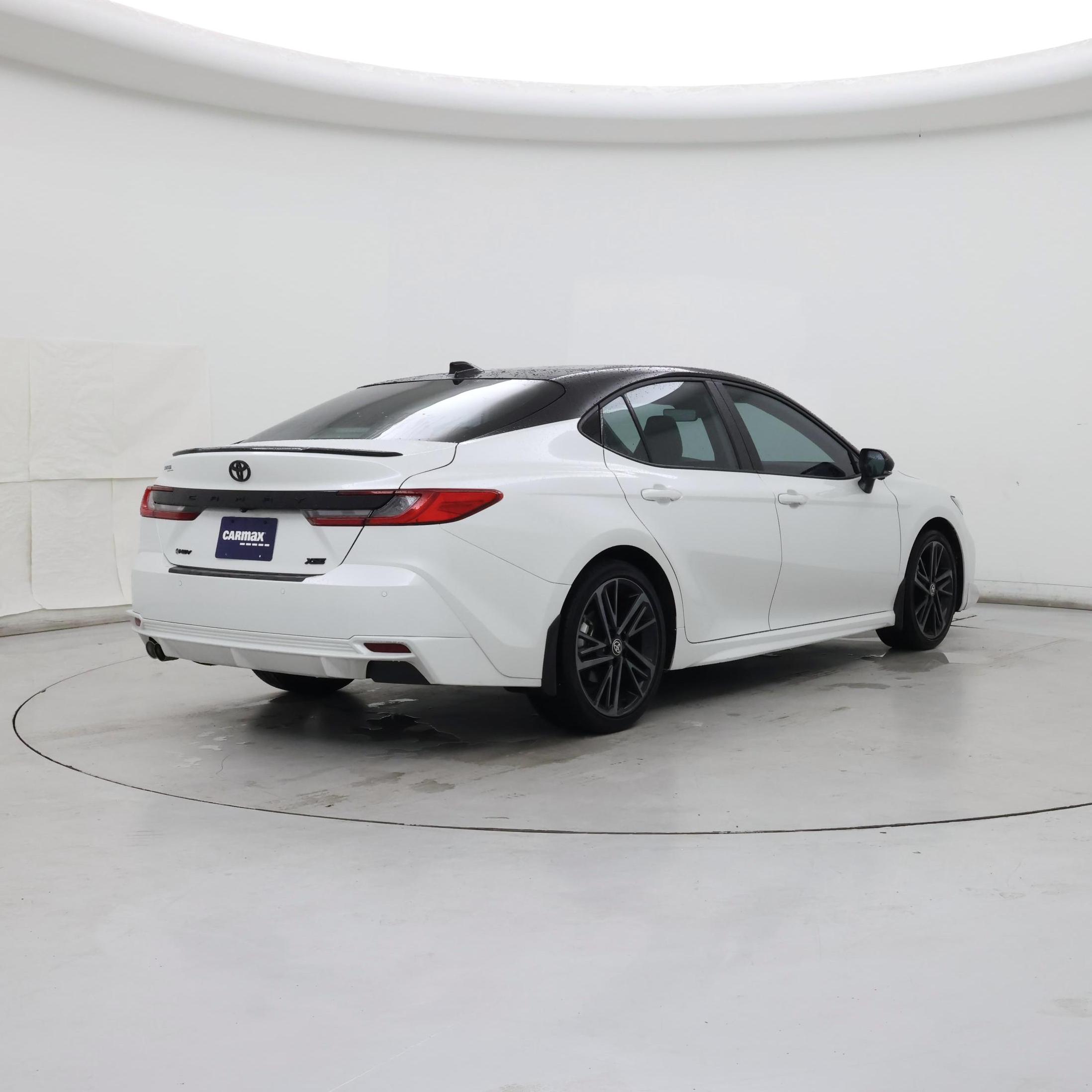 Thumbnail: 2025 Toyota Camry - 8