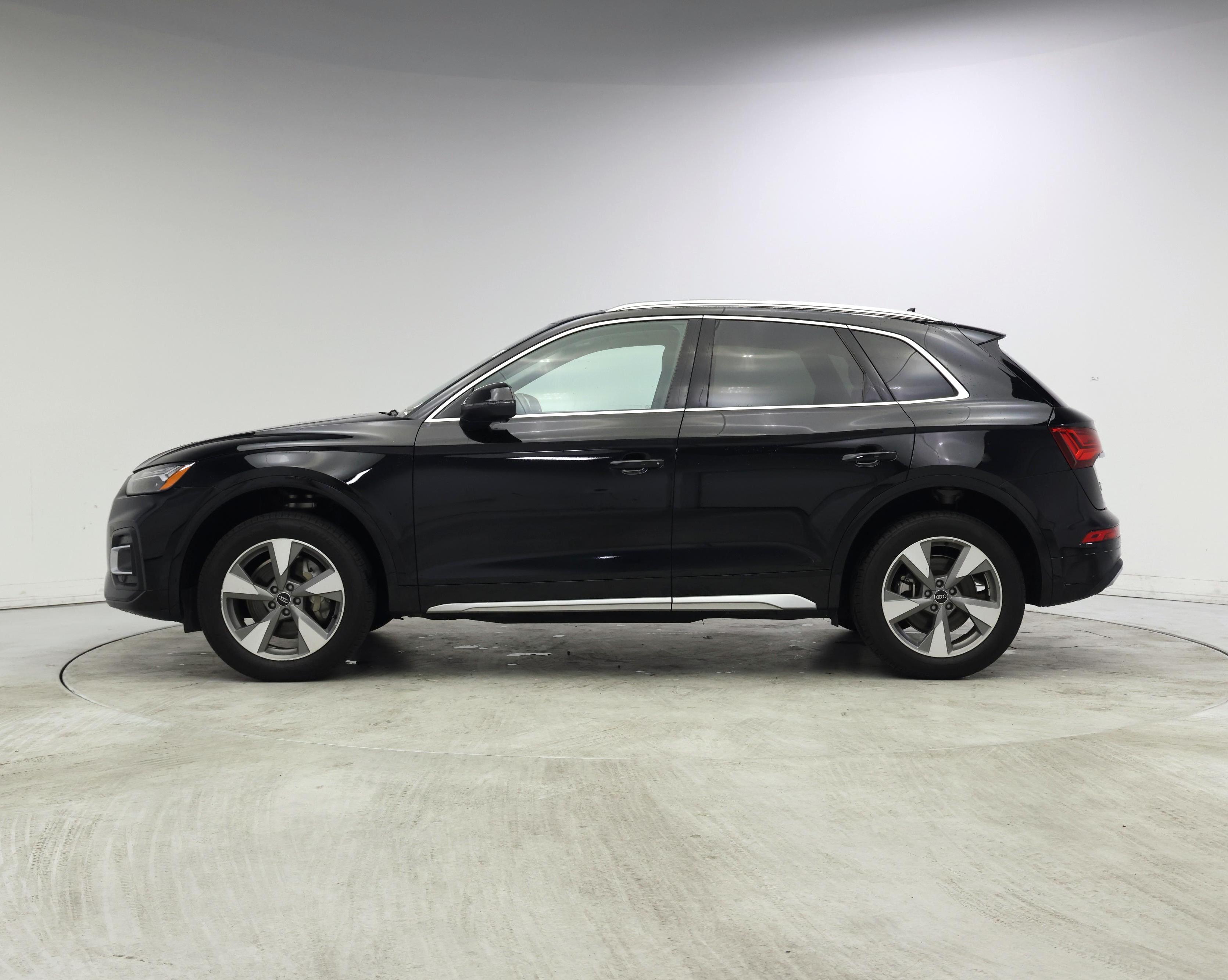 Thumbnail: 2023 Audi Q5 - 3