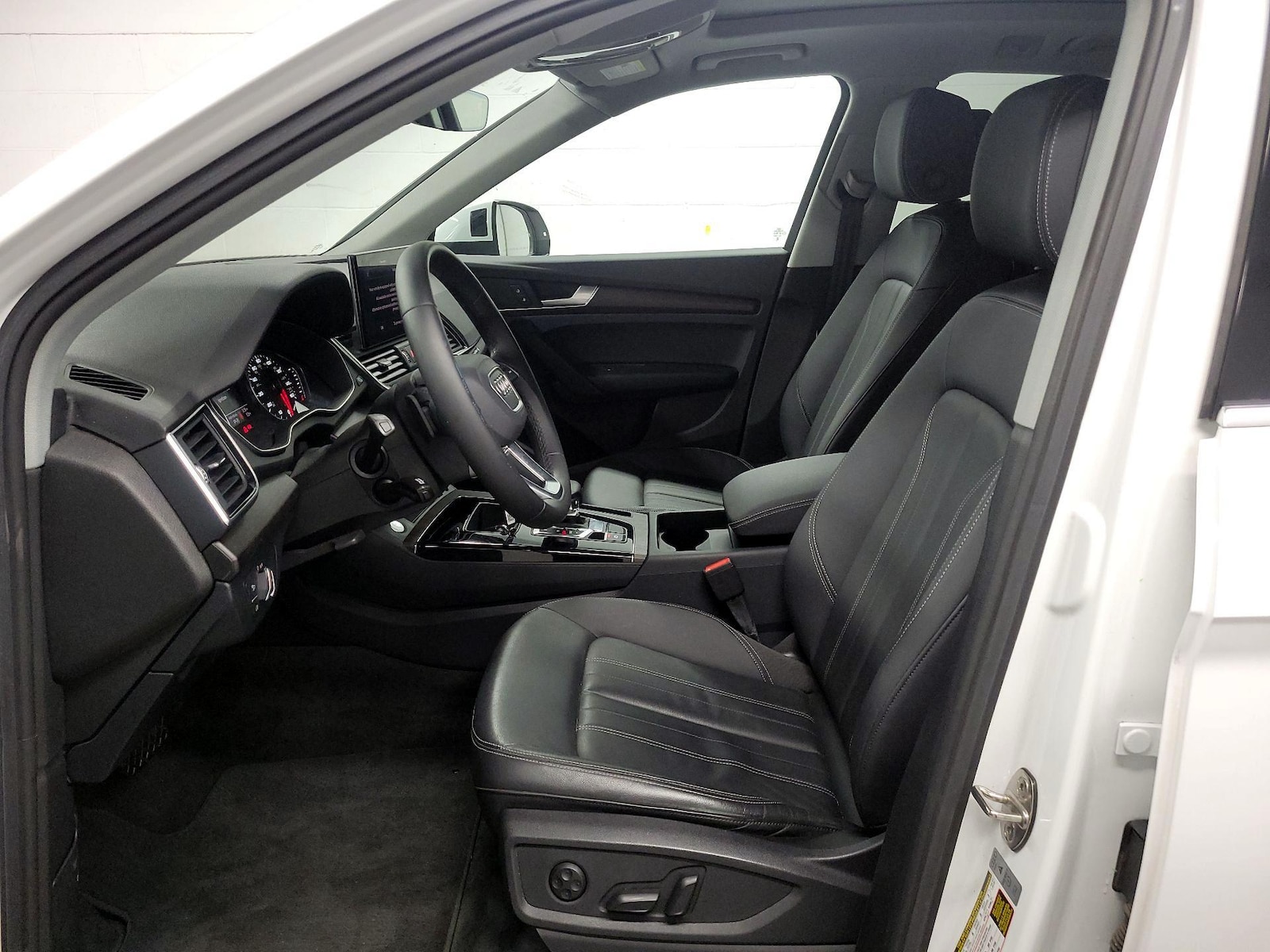 2023 Audi Q5 Premium - Photo 12