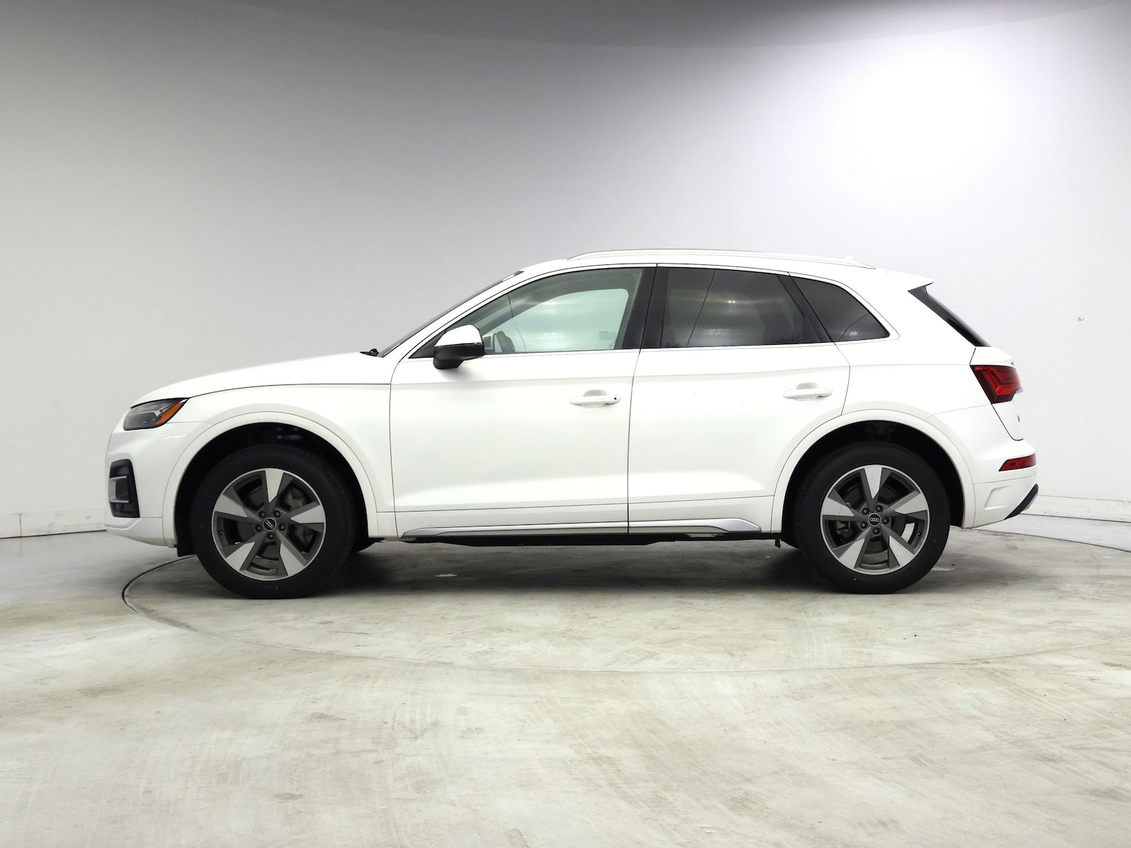 2023 Audi Q5 Premium - Photo 4