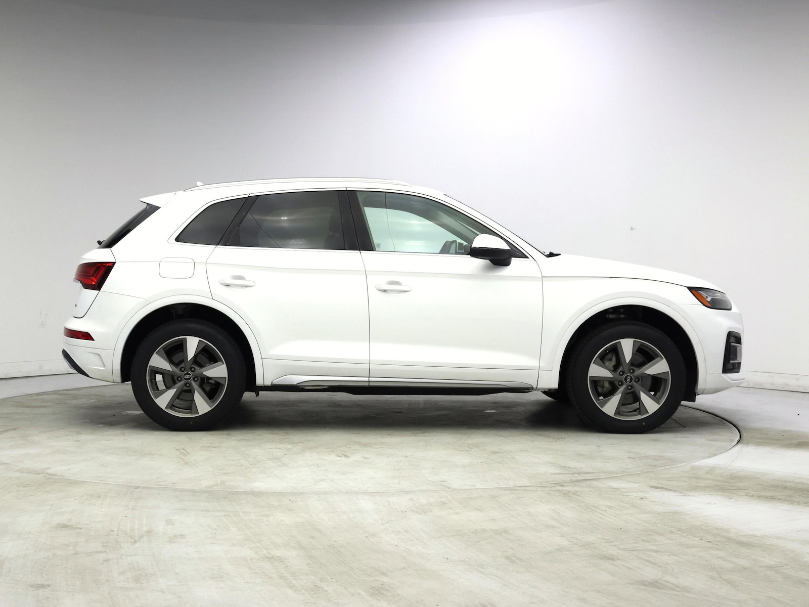 2023 Audi Q5 Premium - Photo 8