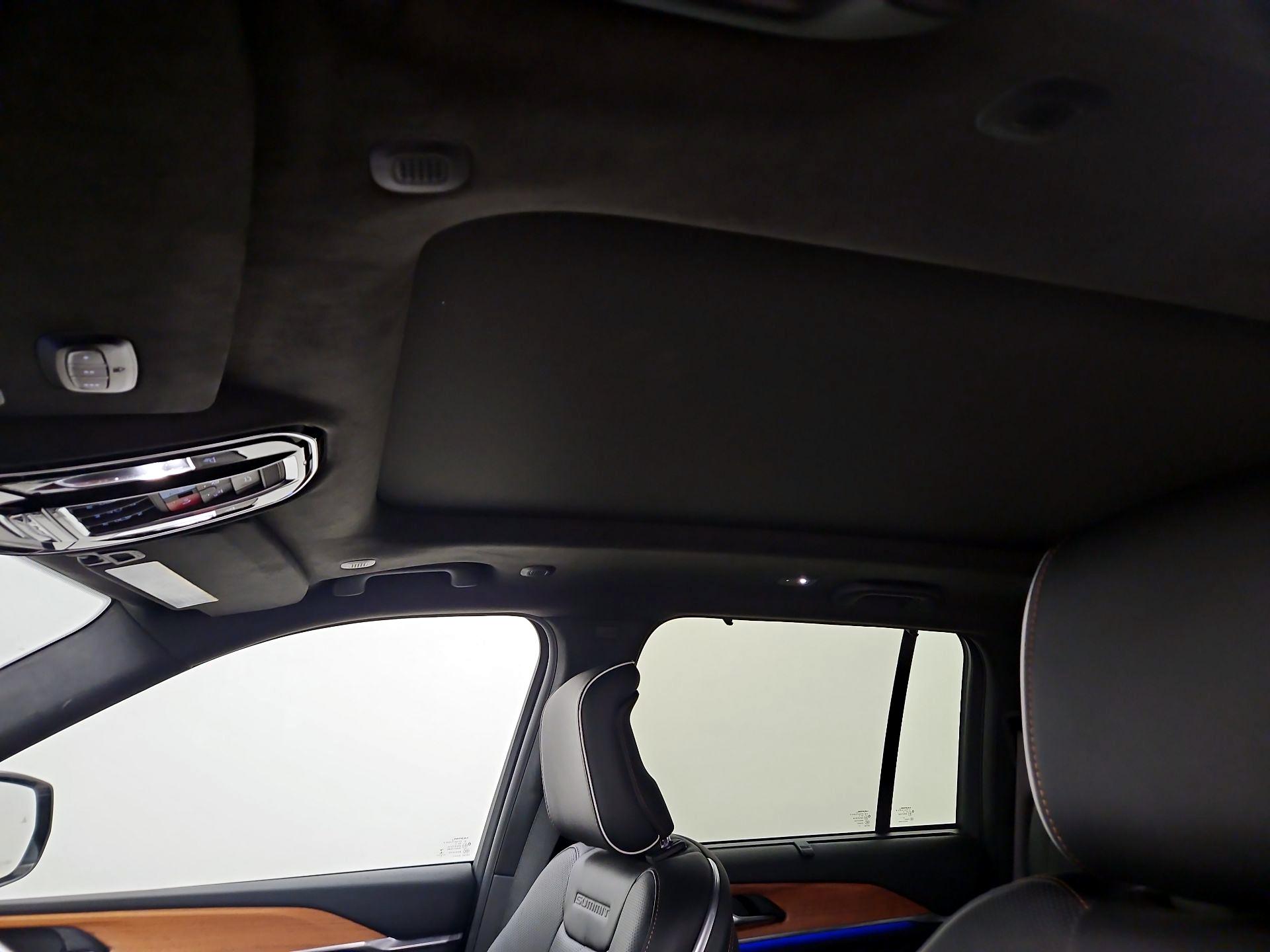 Thumbnail: 2022 Jeep Grand Cherokee - 20