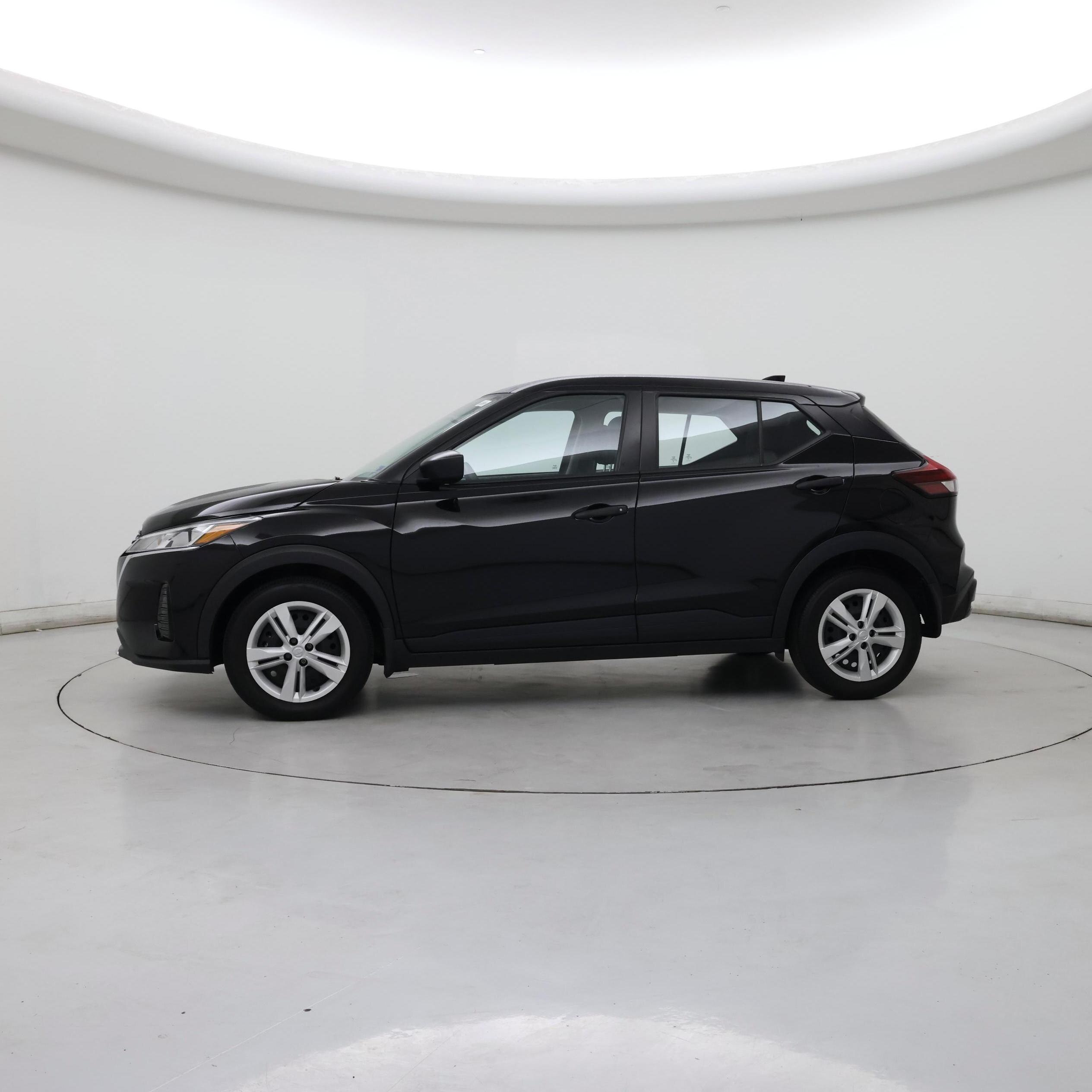 Thumbnail: 2024 Nissan Kicks - 3