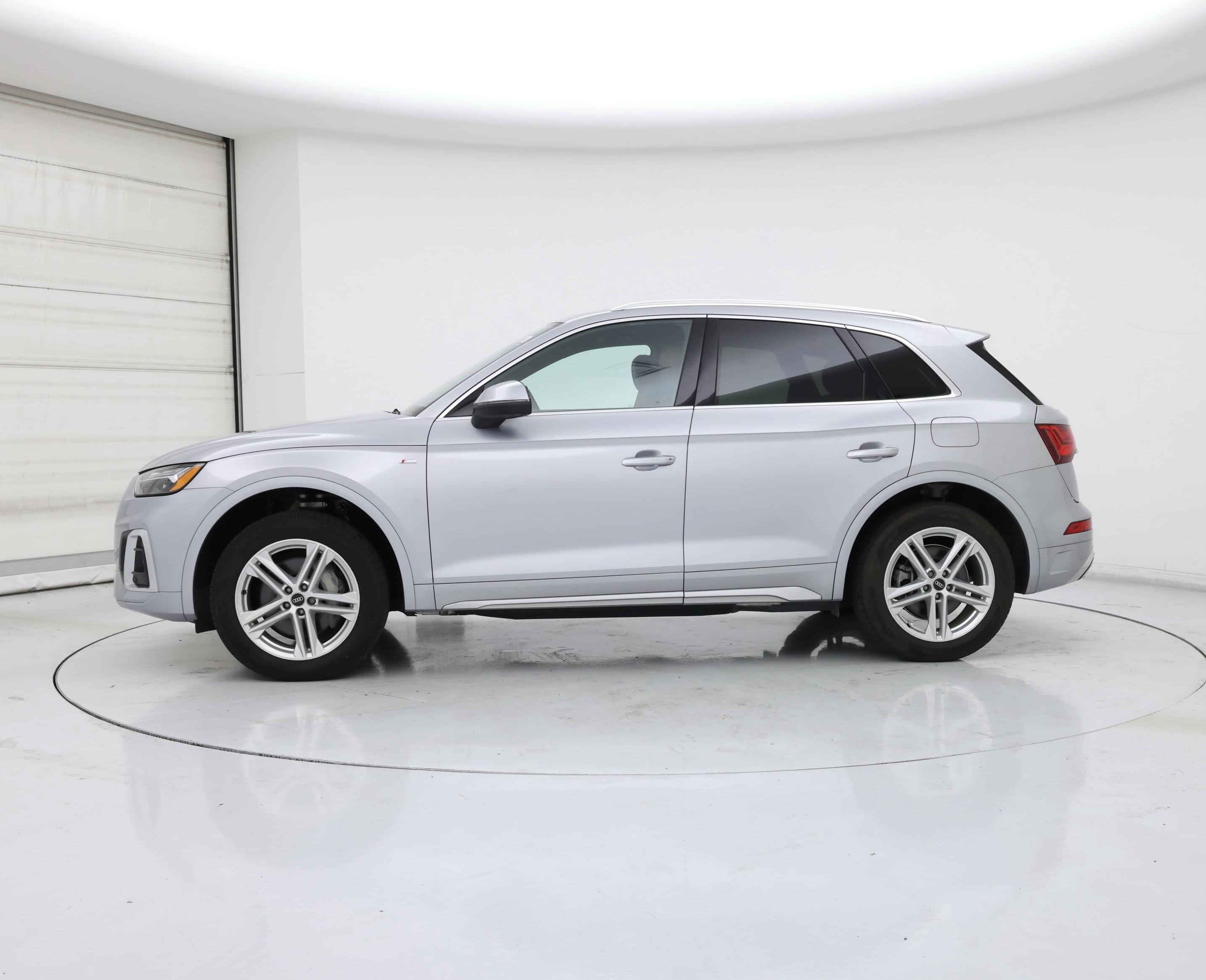 Thumbnail: 2022 Audi Q5 - 3