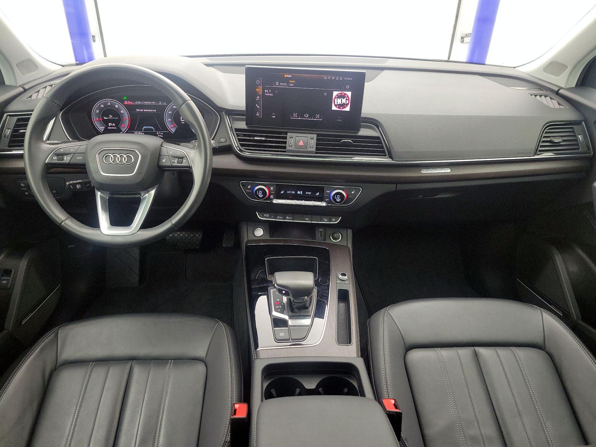Thumbnail: 2023 Audi Q5 - 9