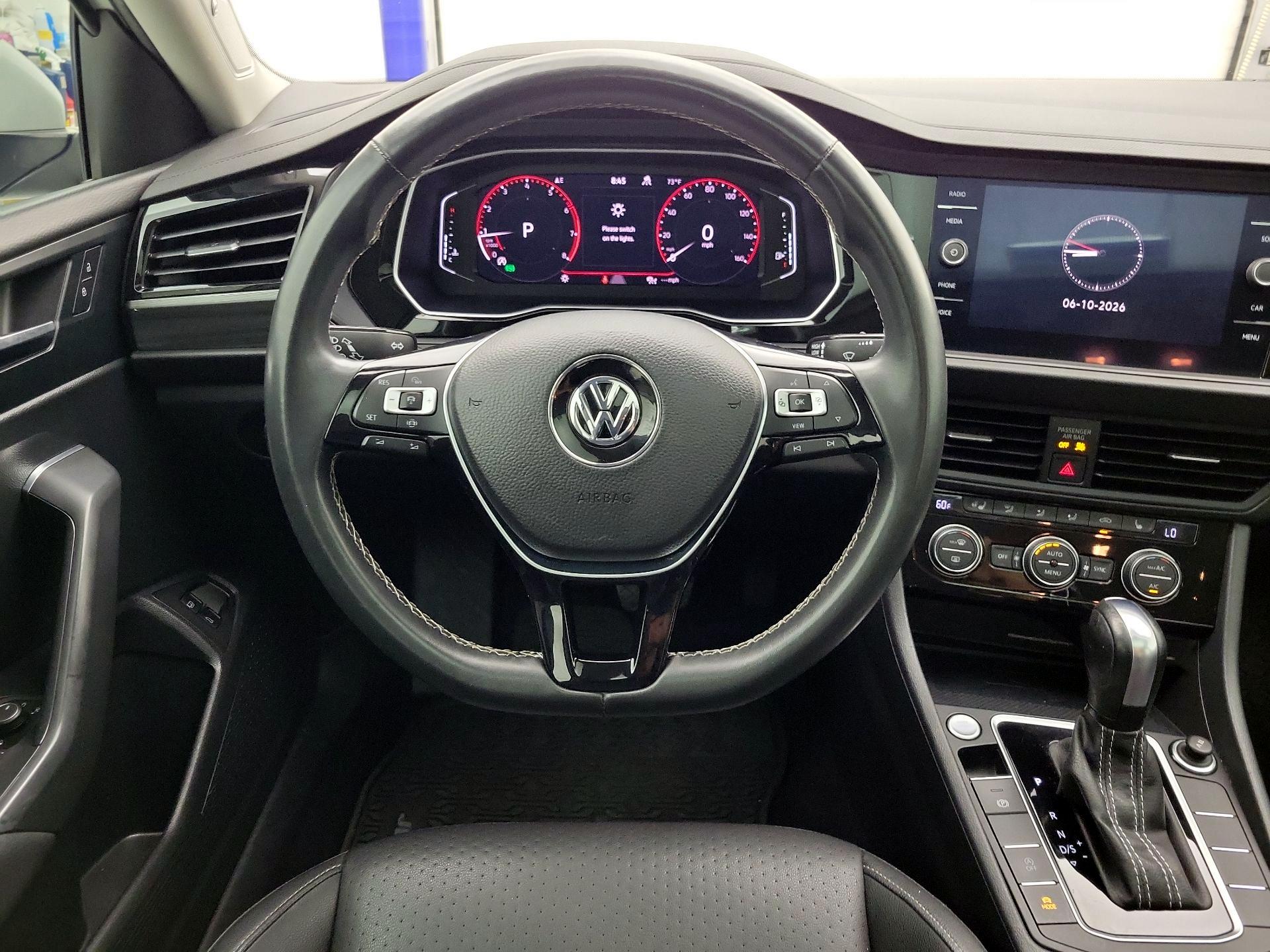 Thumbnail: 2021 Volkswagen Jetta - 10