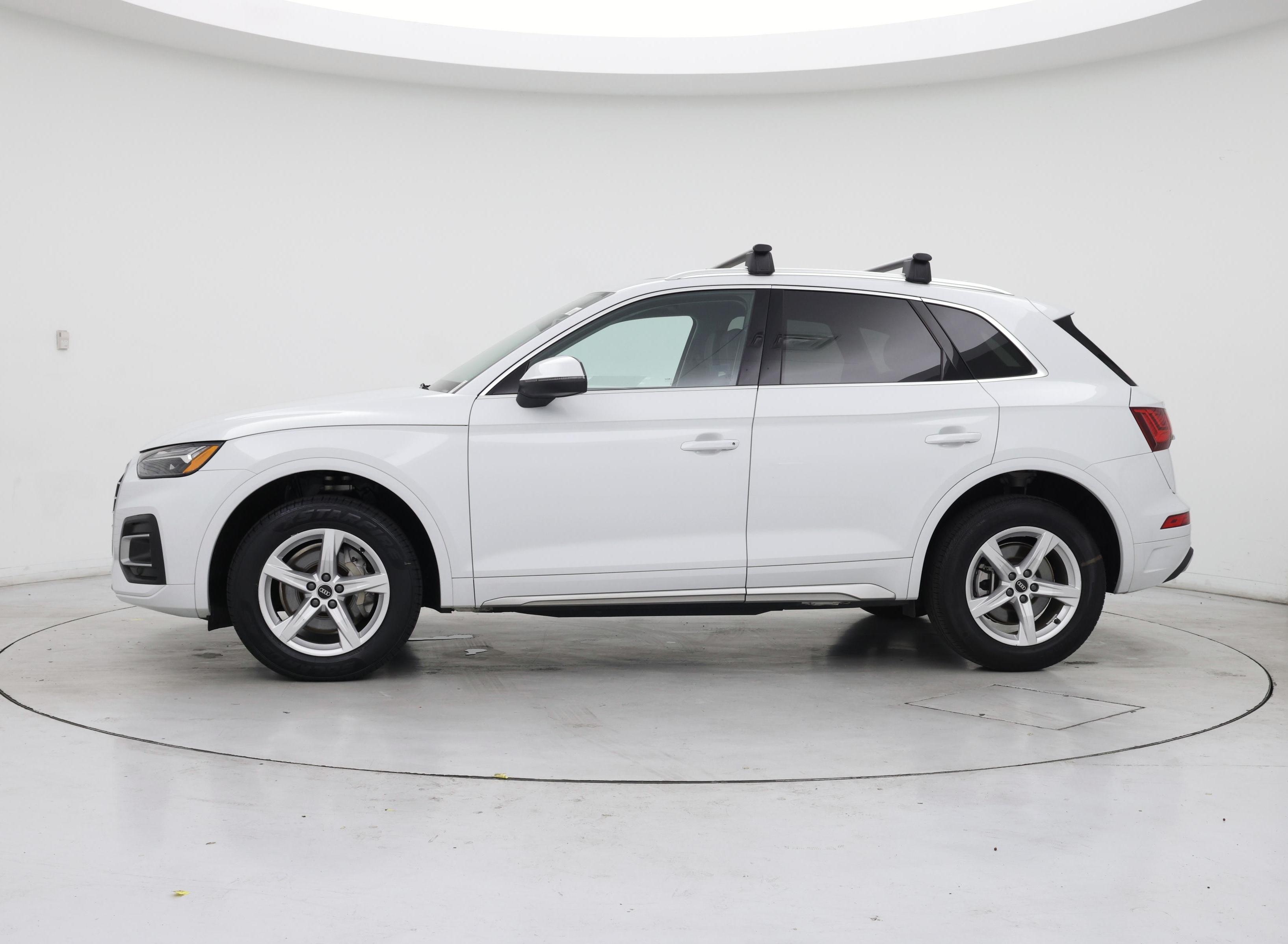 Thumbnail: 2023 Audi Q5 - 3