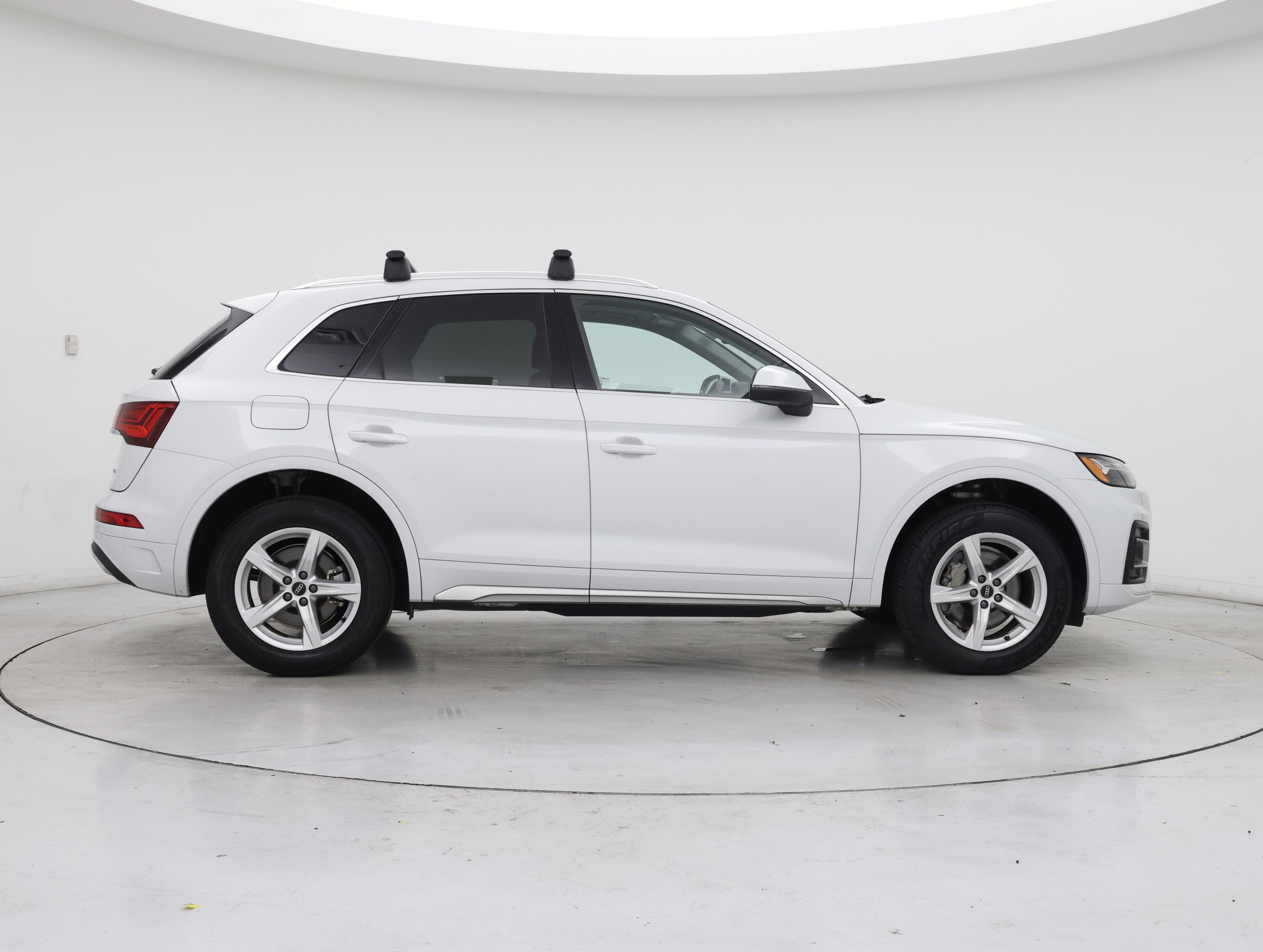 Thumbnail: 2023 Audi Q5 - 7