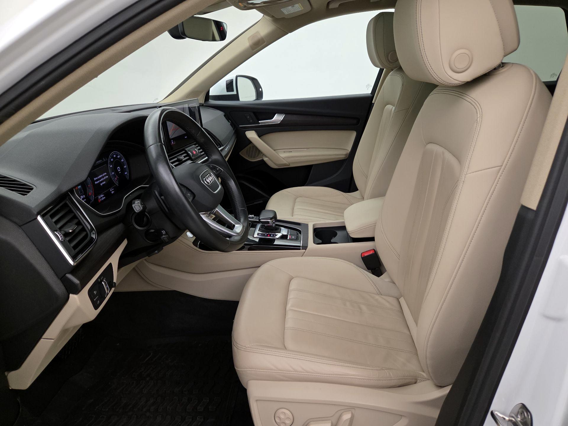 Thumbnail: 2023 Audi Q5 - 11