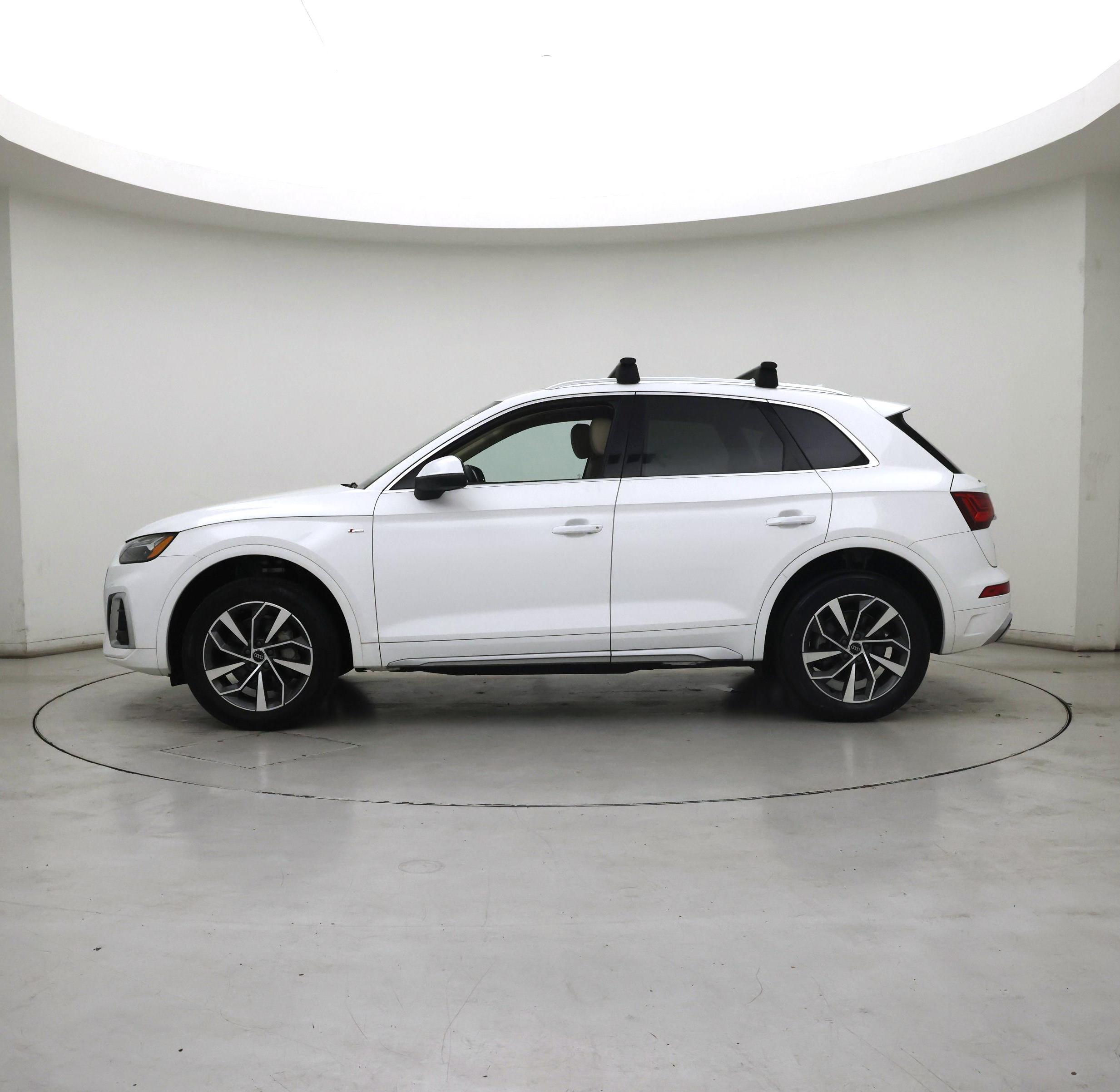 Thumbnail: 2023 Audi Q5 - 3