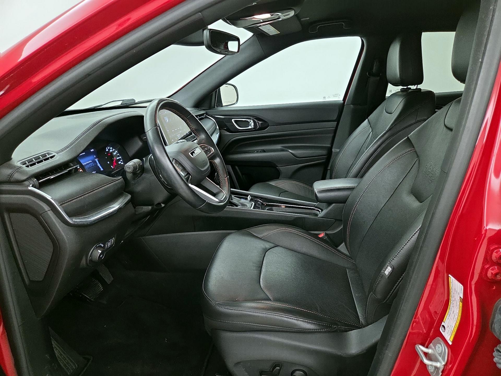 Thumbnail: 2022 Jeep Compass - 11