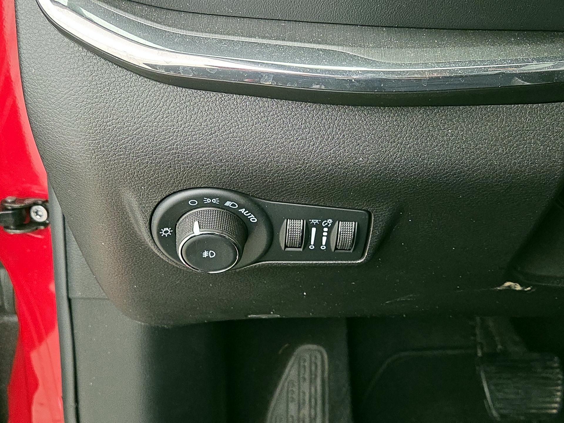 Thumbnail: 2022 Jeep Compass - 13