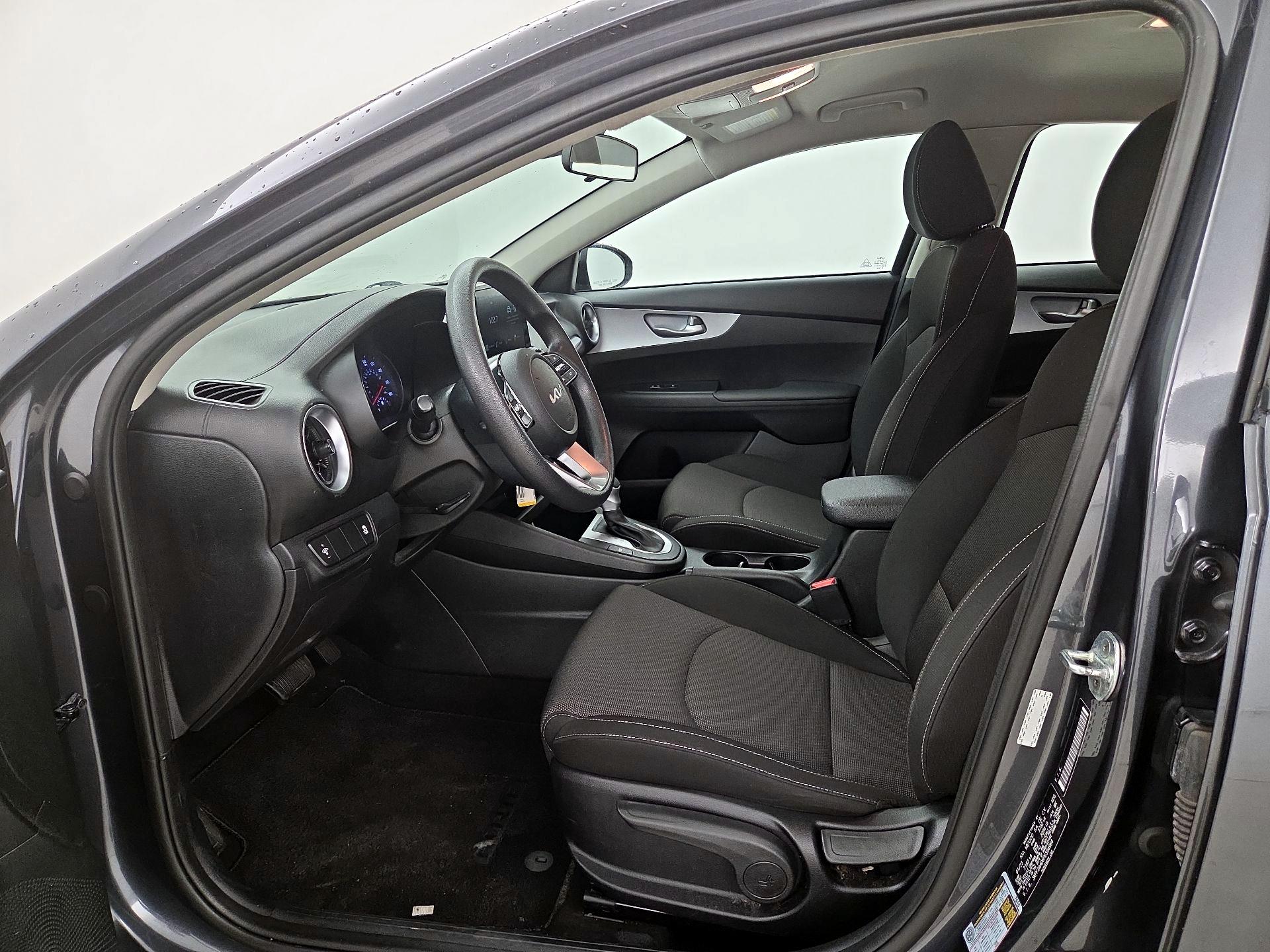Thumbnail: 2023 Kia Forte - 11