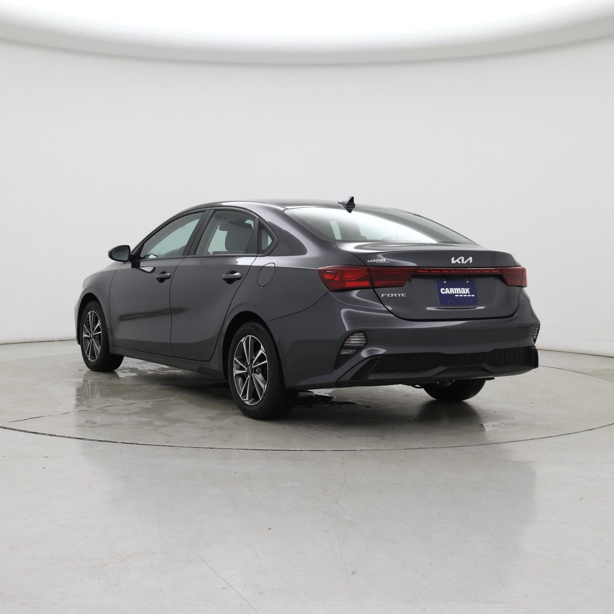 Thumbnail: 2023 Kia Forte - 2