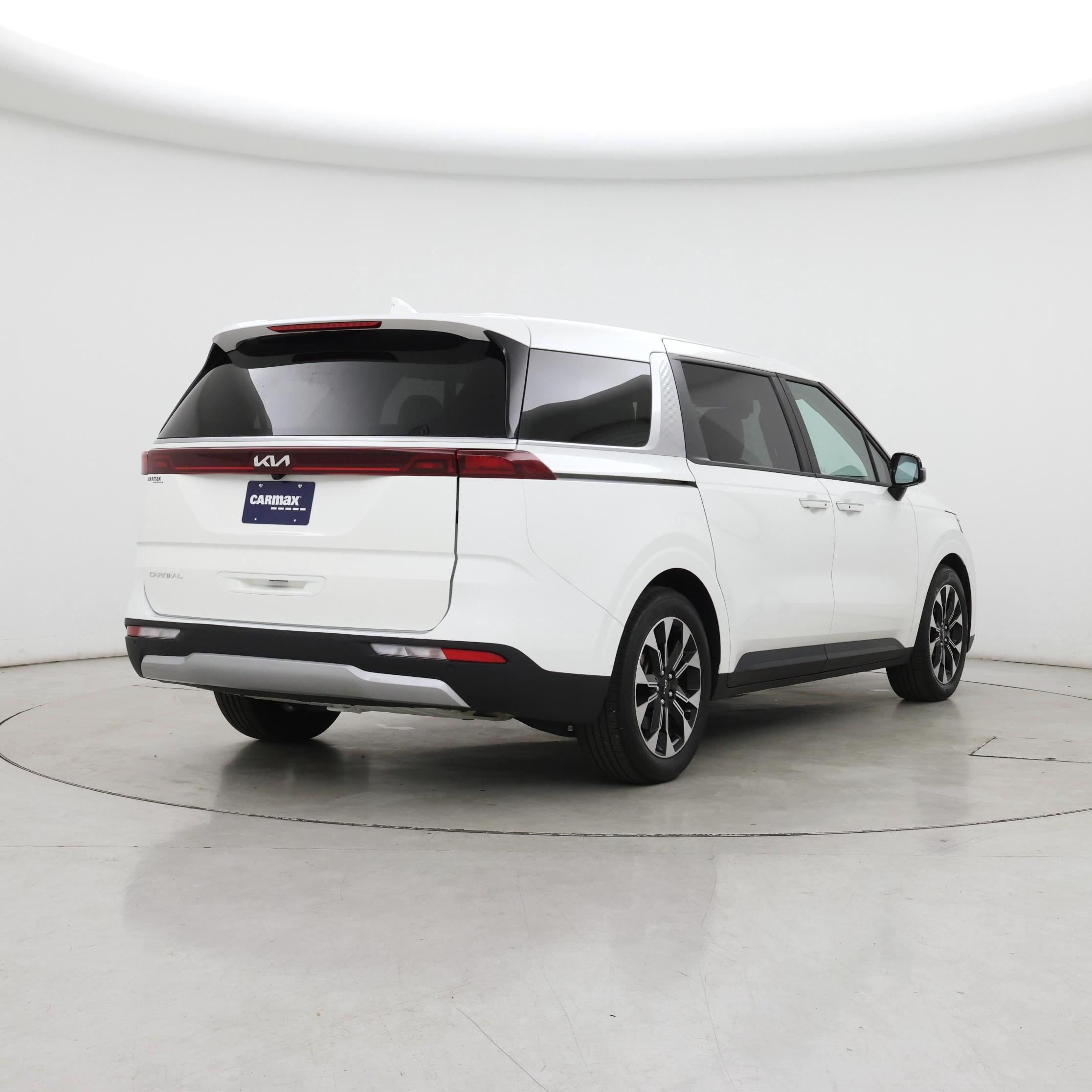 Thumbnail: 2024 Kia Carnival - 8