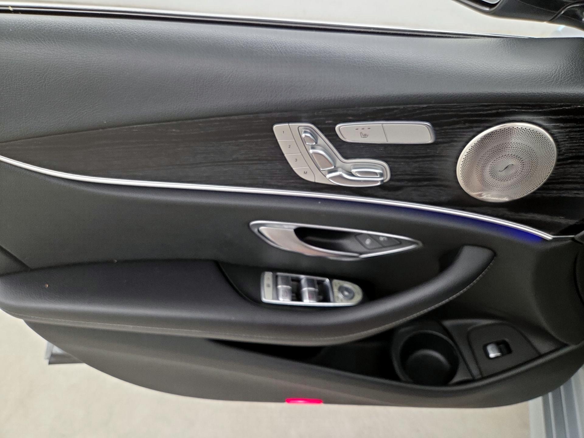Thumbnail: 2021 Mercedes-Benz E-Class - 12