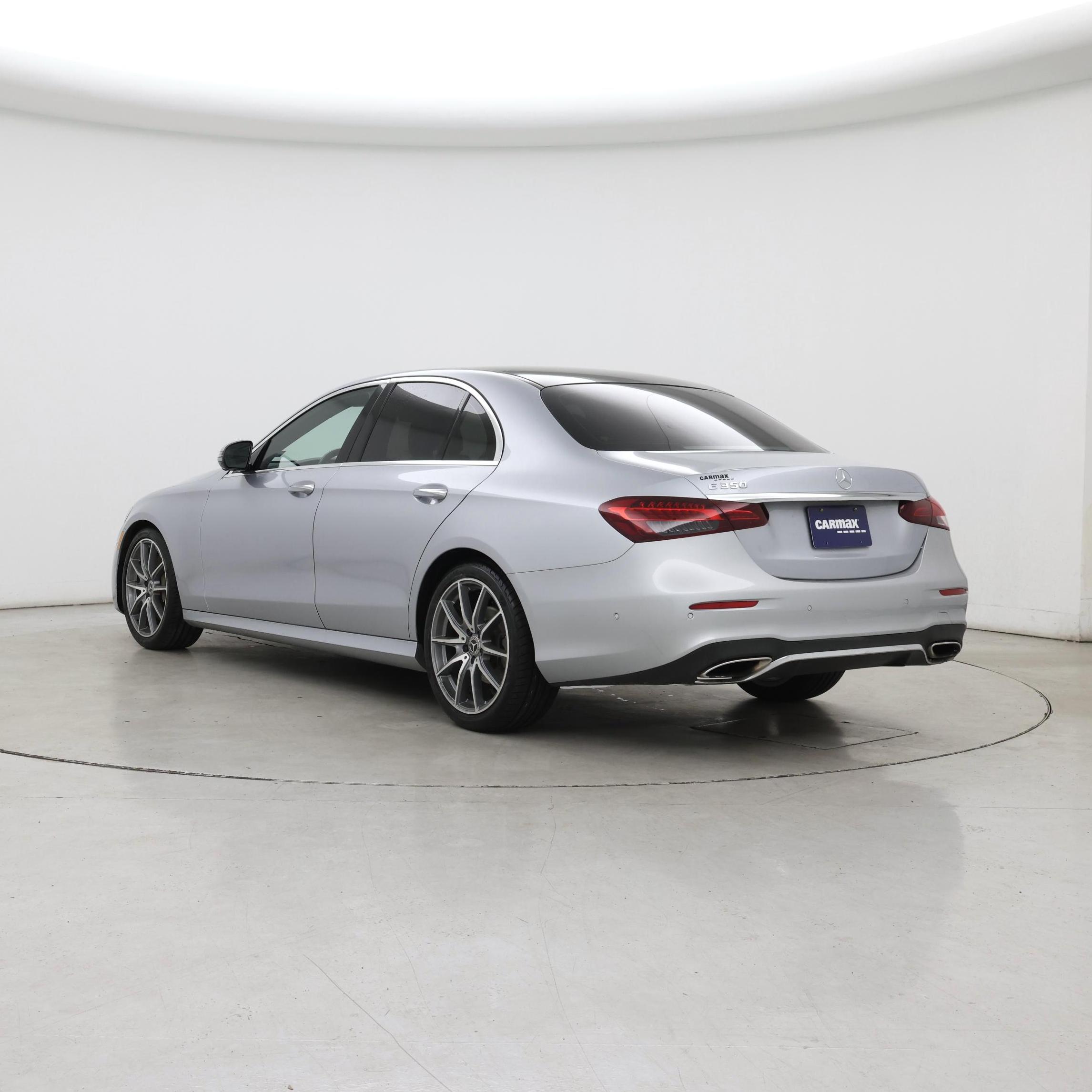 Thumbnail: 2021 Mercedes-Benz E-Class - 2