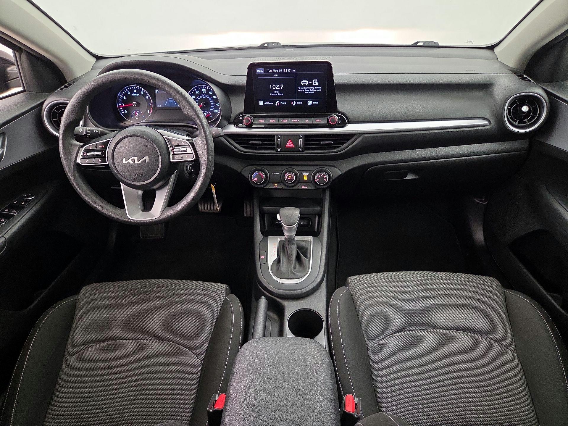 Thumbnail: 2023 Kia Forte - 9